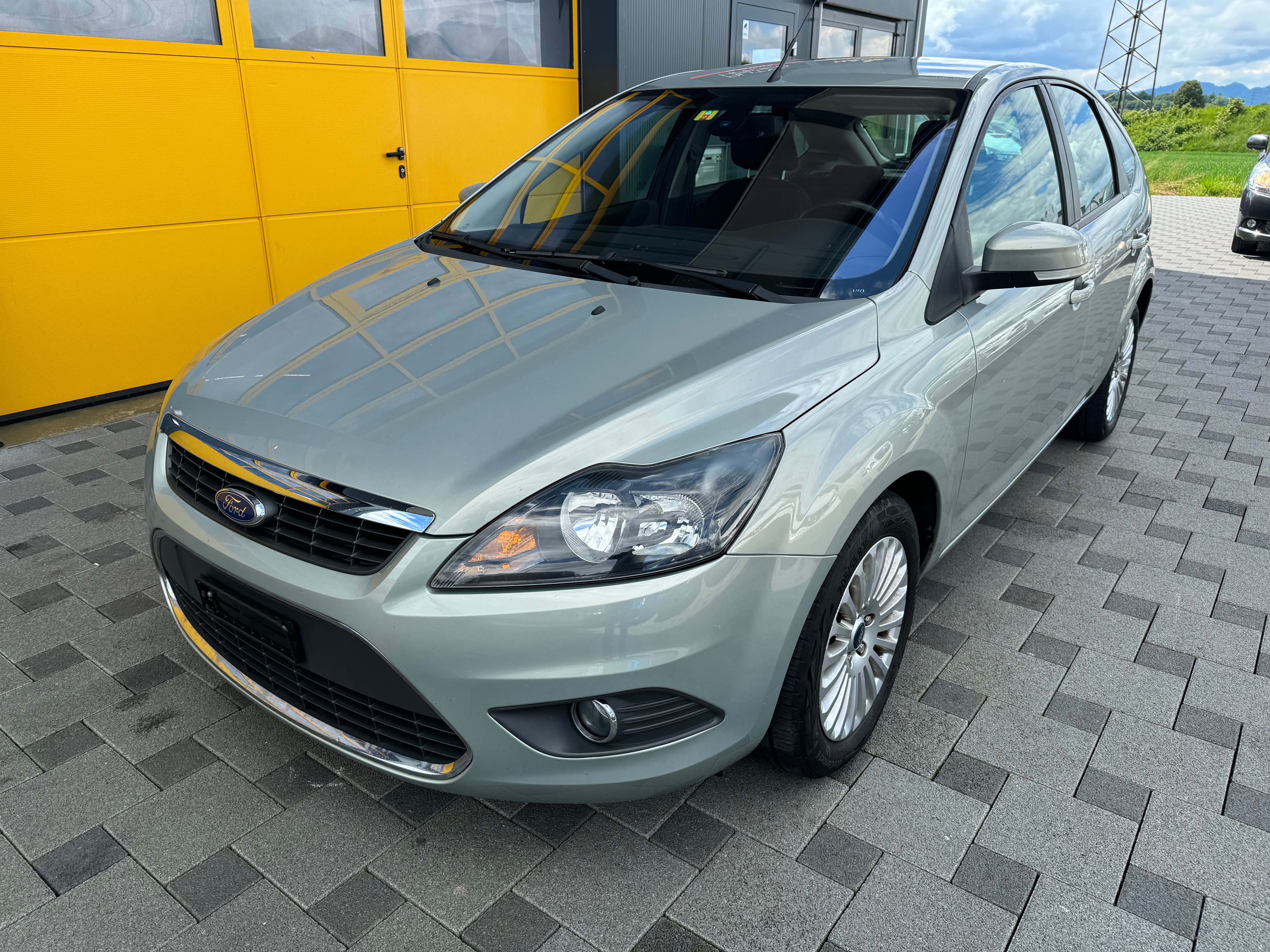 FORD Focus 2.0i Carving