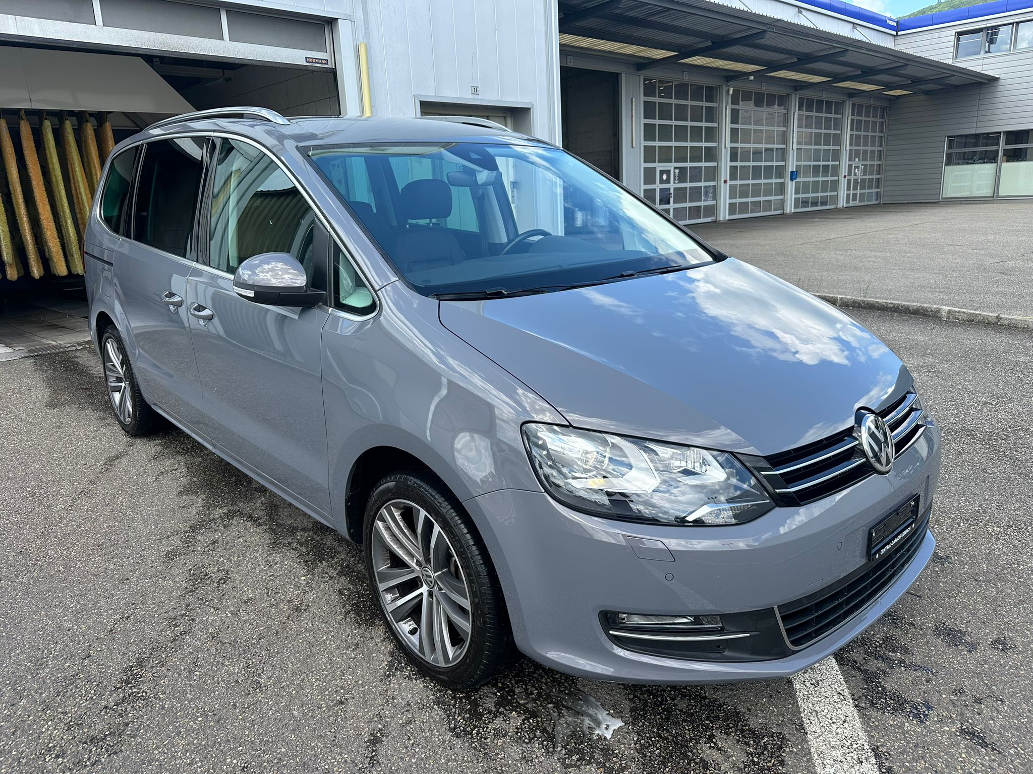 VW Sharan 2.0 TDI BMT Highline 4Motion DSG 7 Sitzplatz