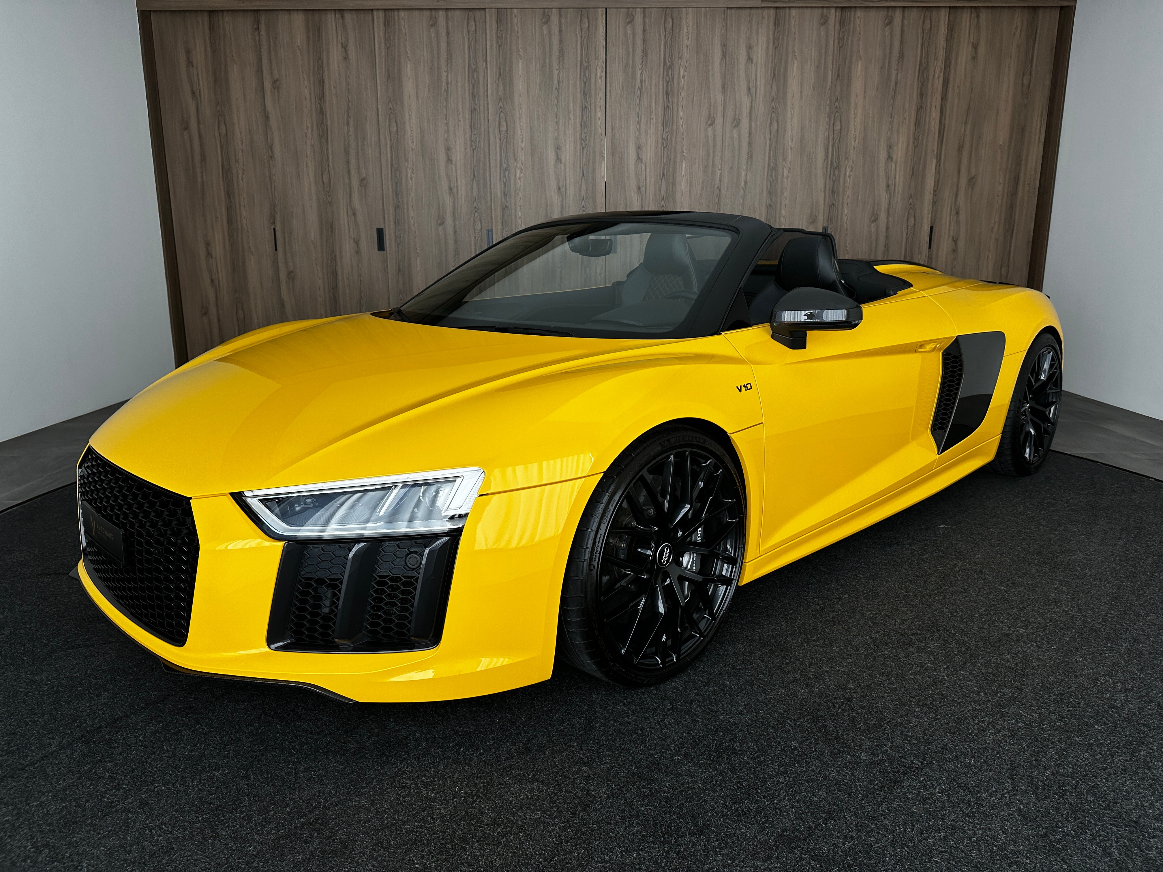 AUDI R8 Spyder 5.2 S-Tronic