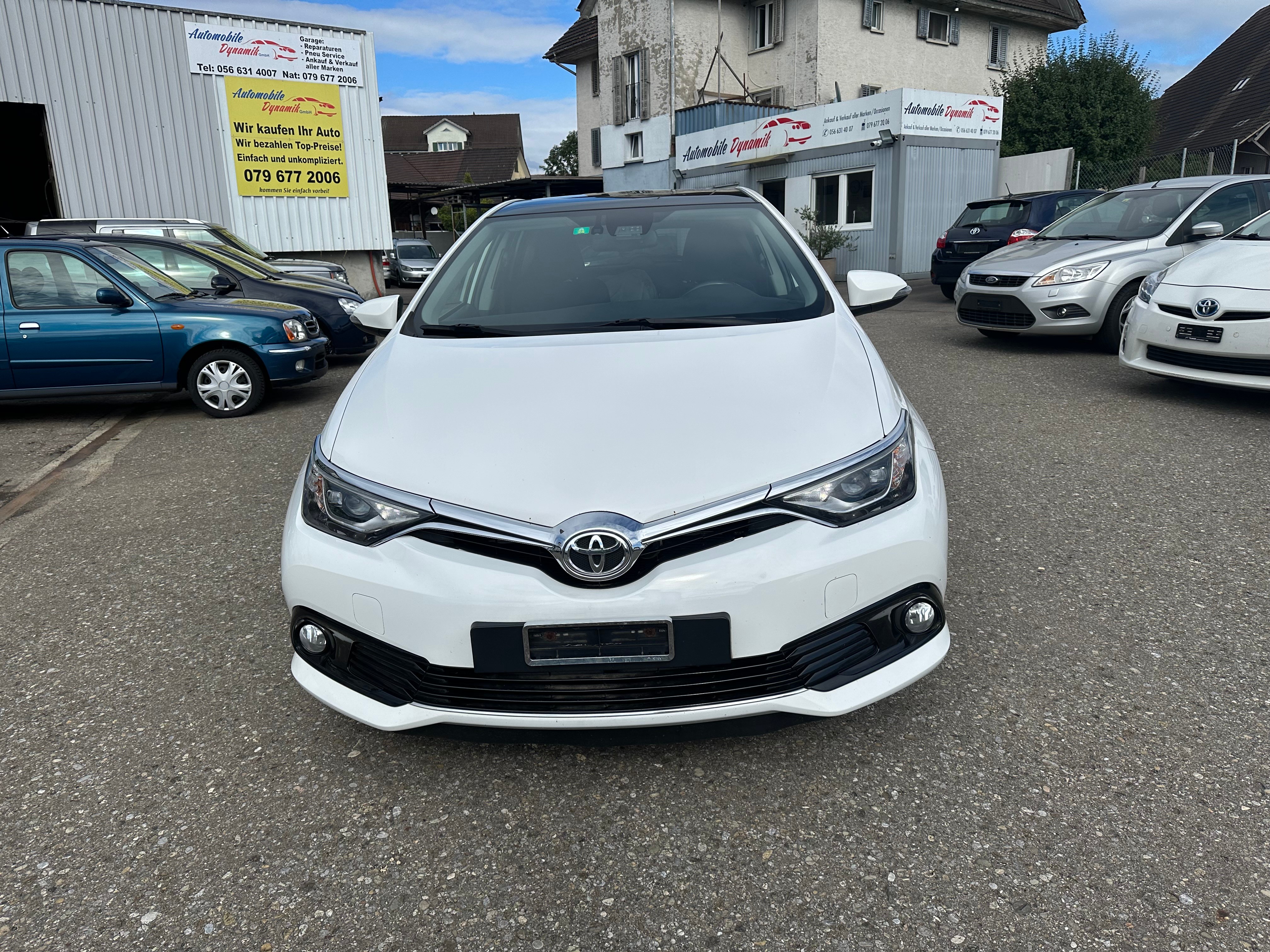 TOYOTA Auris 1.2 Turbo Sol CVT