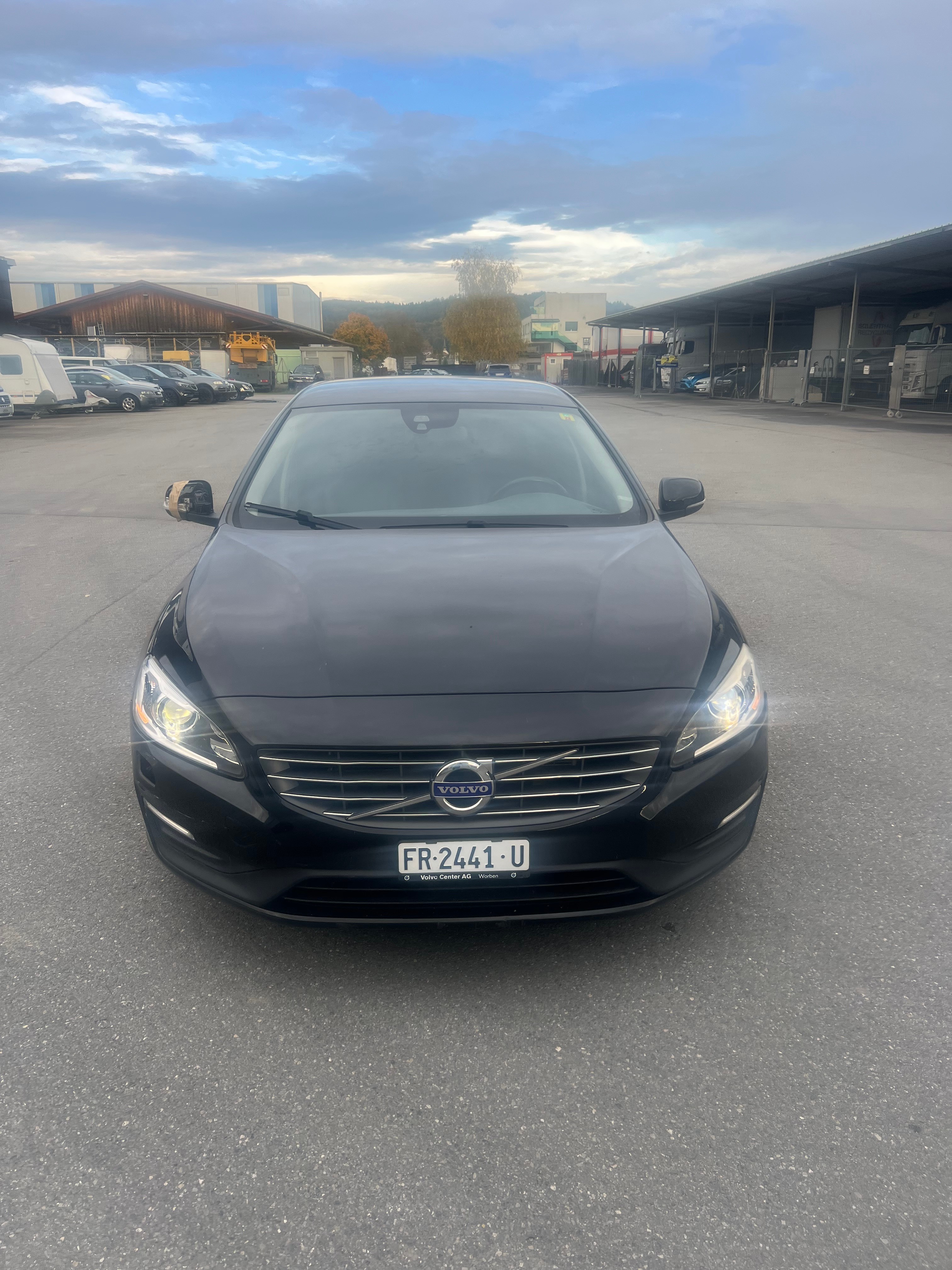 VOLVO V60 D4