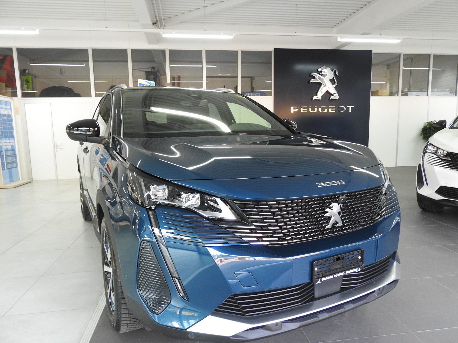 PEUGEOT 3008 1.6 PureTech GT EAT8