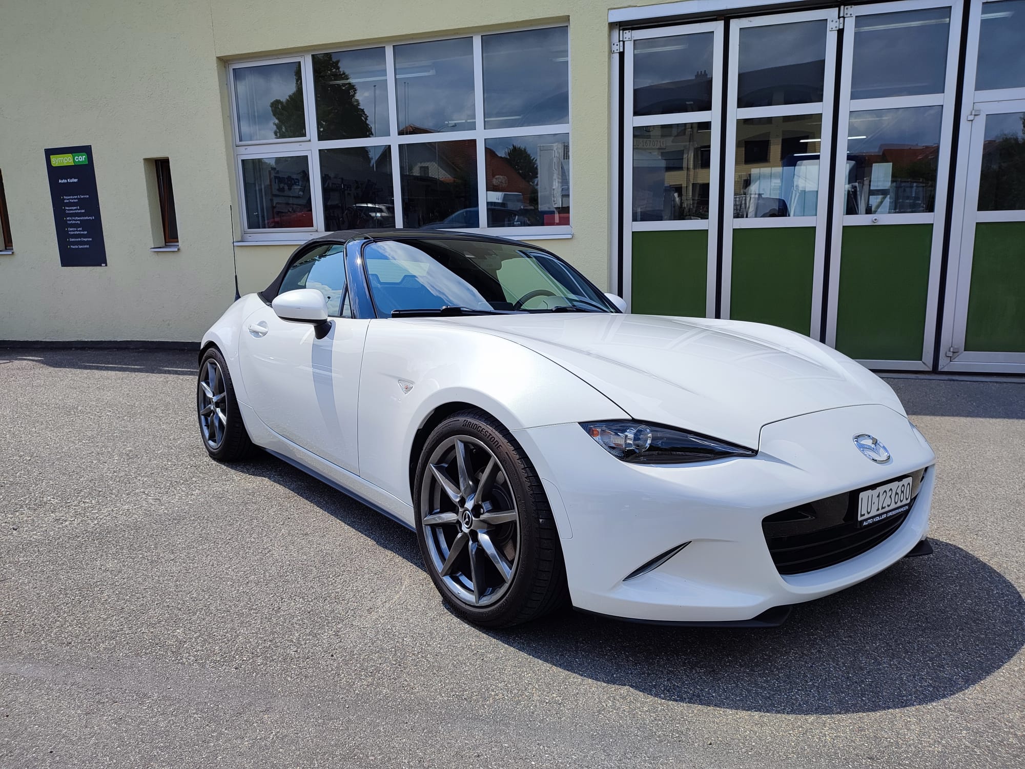 MAZDA MX-5 SKYACTIV-G 160 Revolution