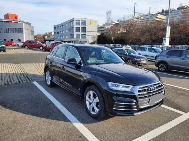 AUDI Q5 2.0 TDI sport quattro S-tronic