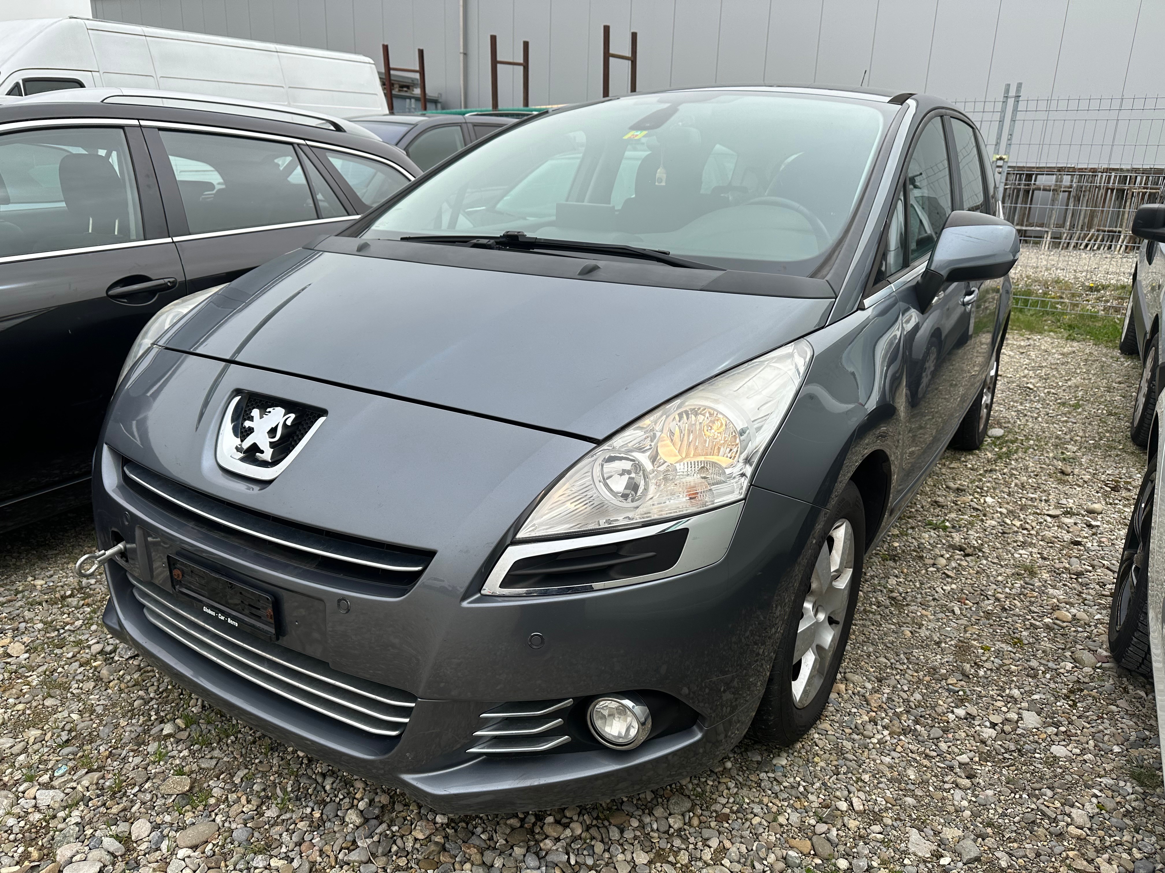 PEUGEOT 5008 1.6 HDI Sport EGS6