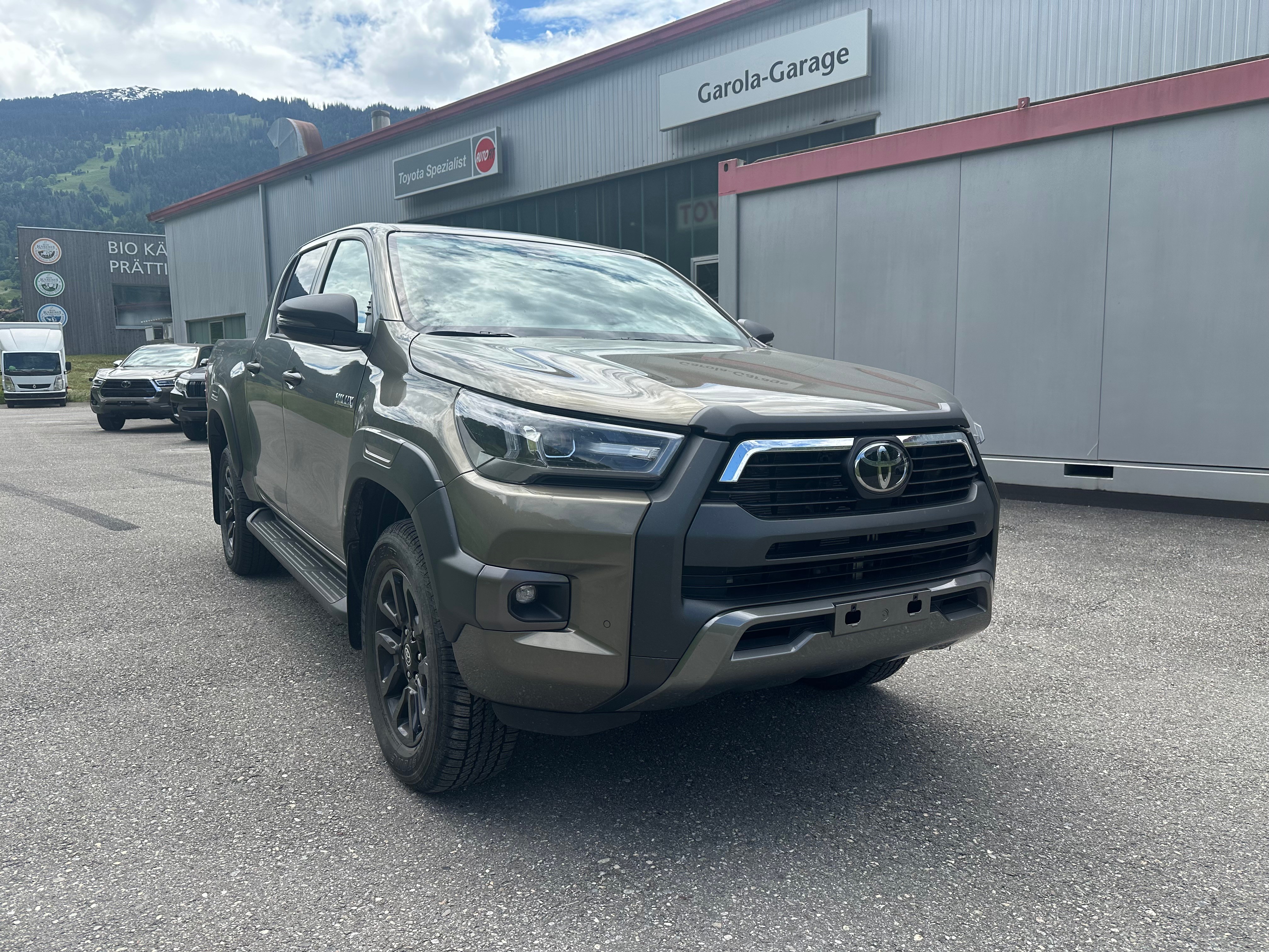 TOYOTA Hilux 2.8D-4D Invincible Double Cab 4x4 A