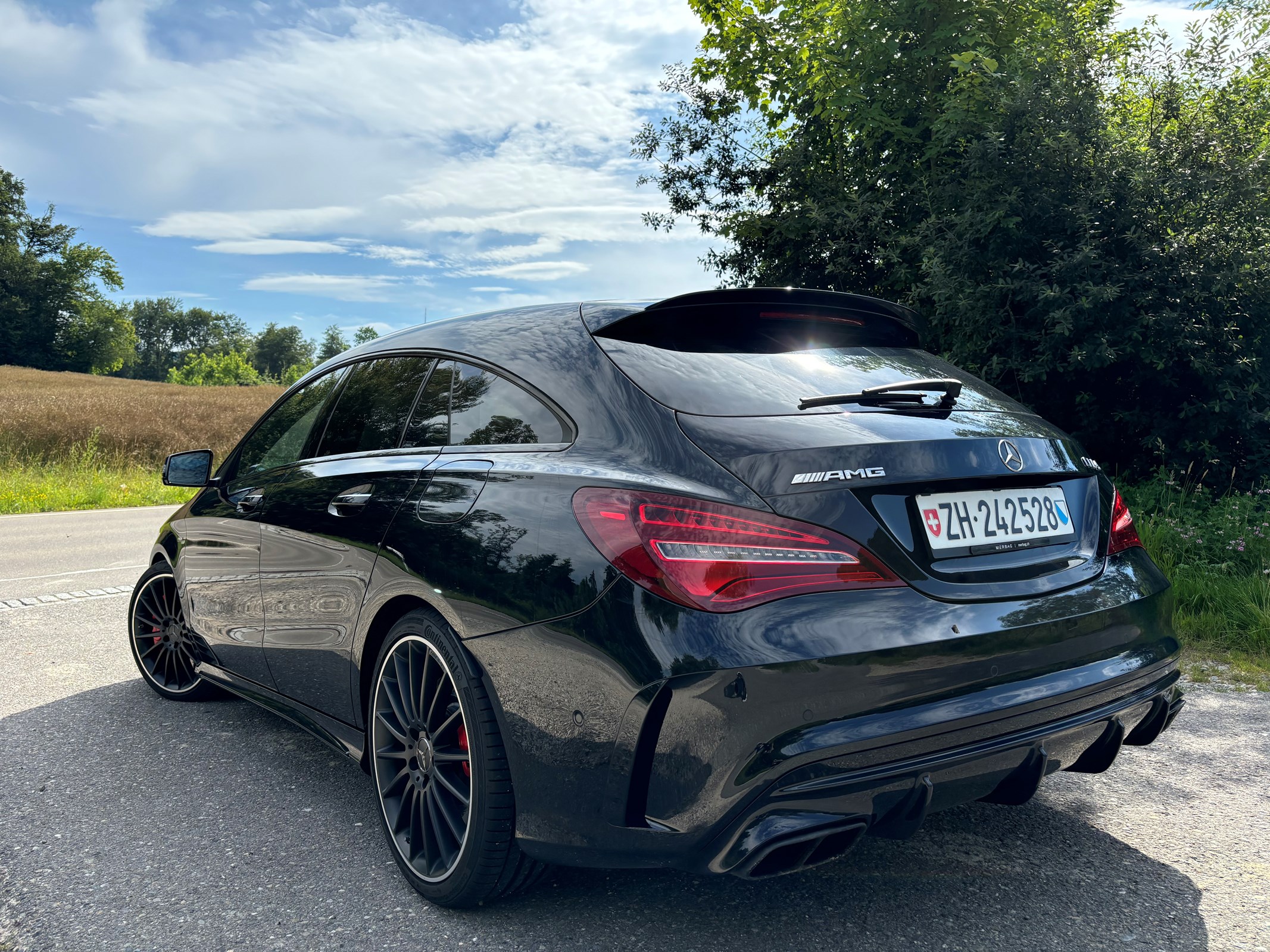 MERCEDES-BENZ CLA Shooting Brake 45 AMG 4Matic Speedshift