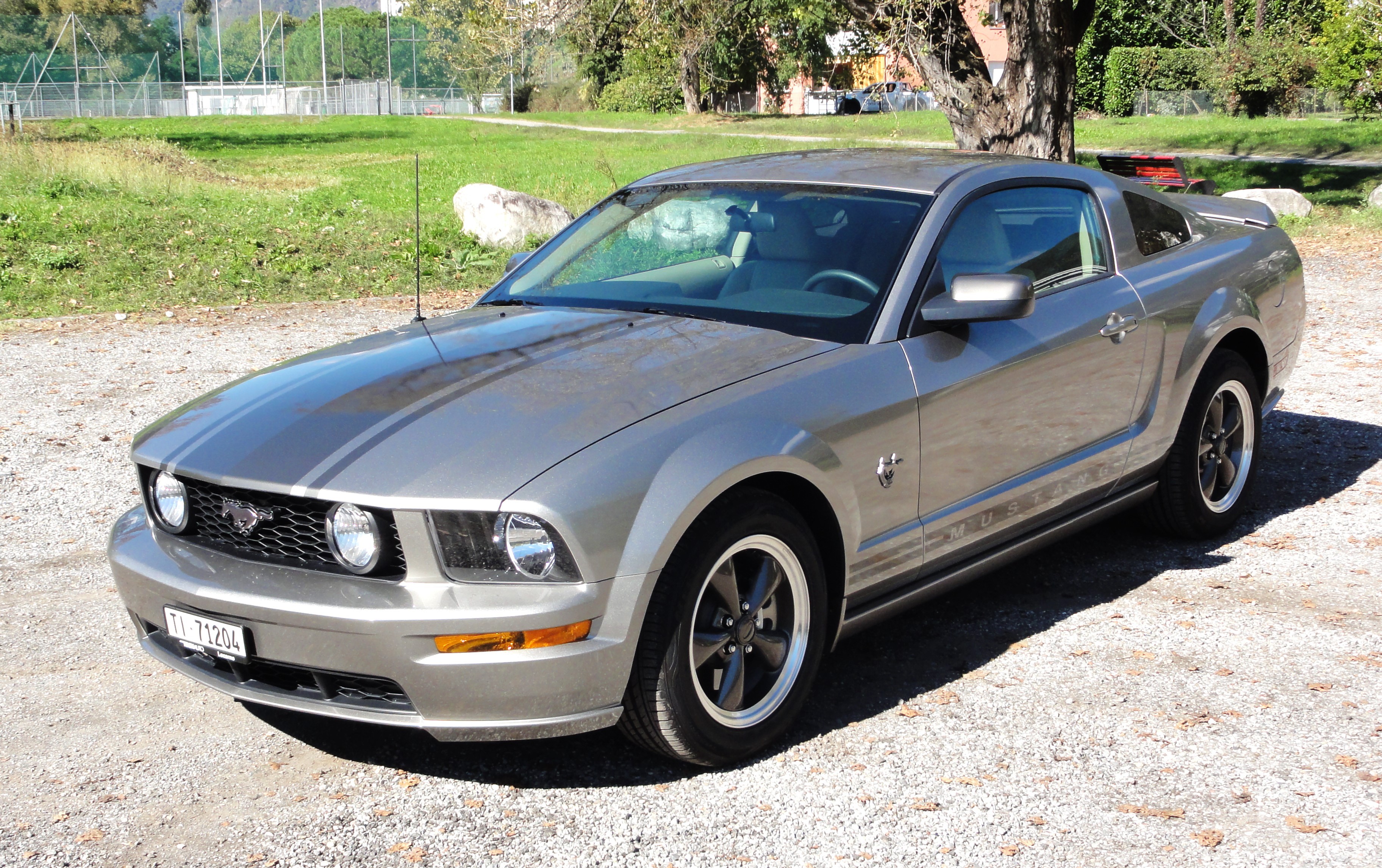 FORD Mustang 4.6 GT / 45 Anniversary