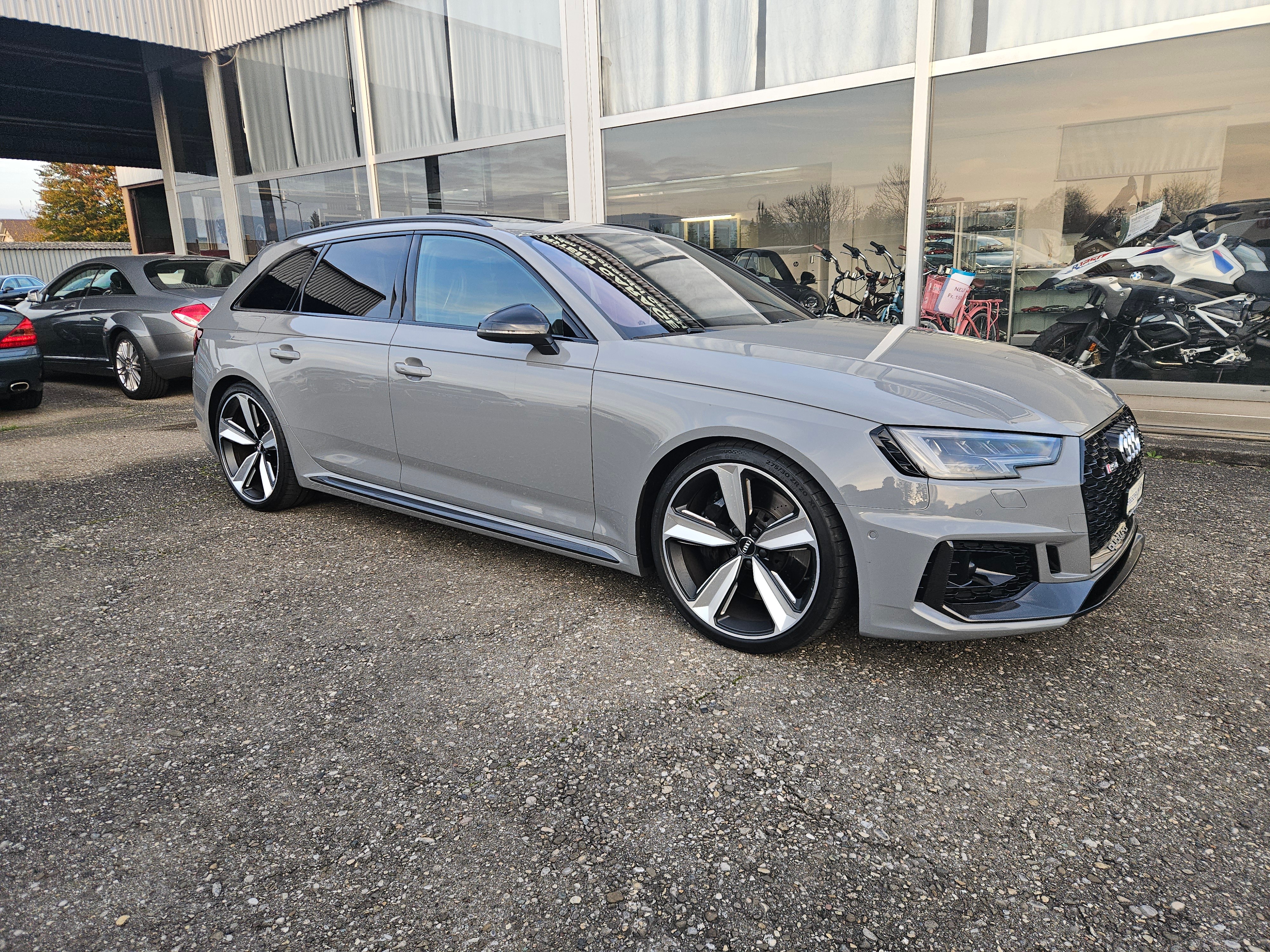 AUDI RS4 Avant 2.9 TFSI quattro tiptronic