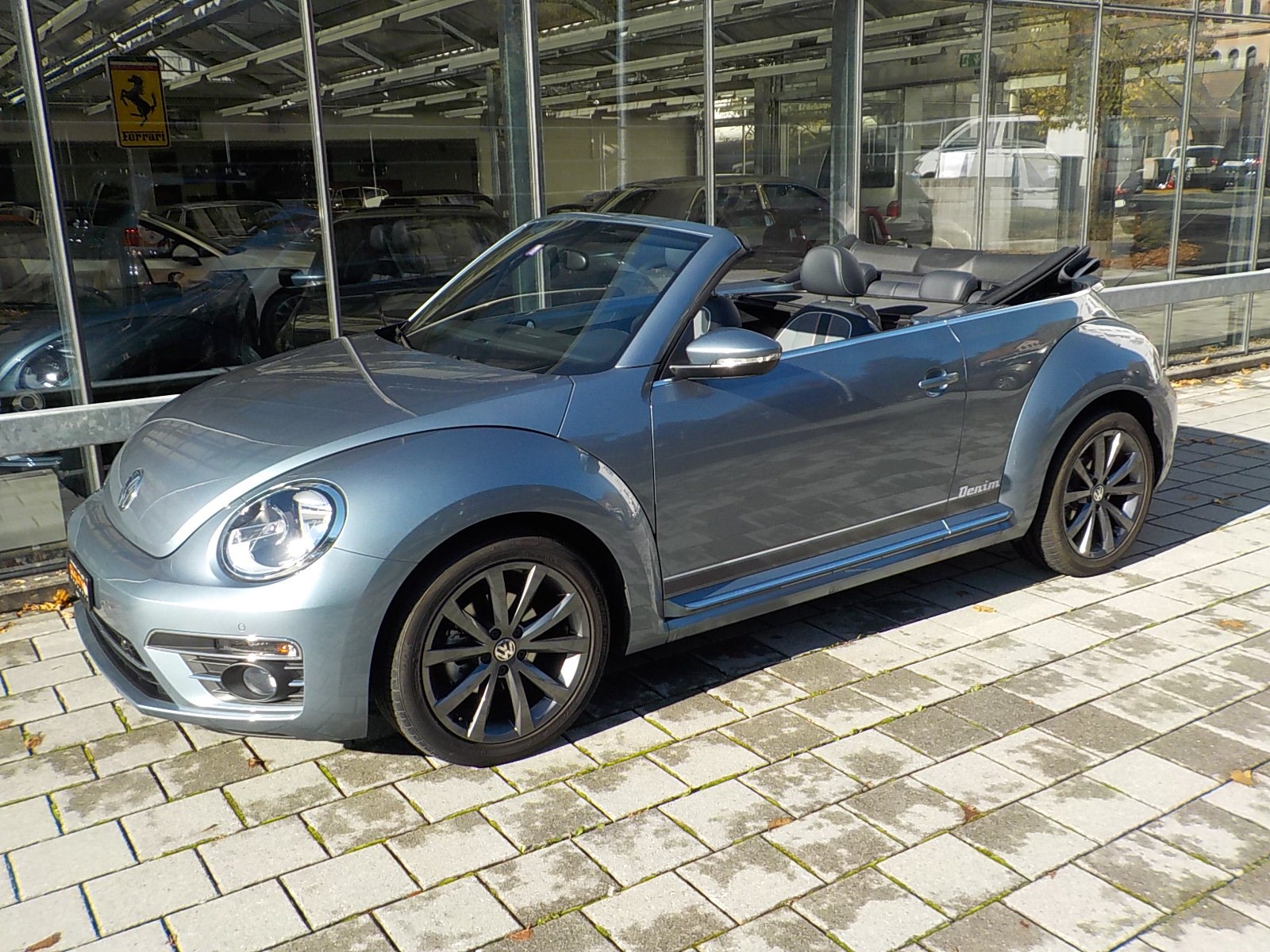 VW Beetle Cabriolet 1.2 TSI BMT Design