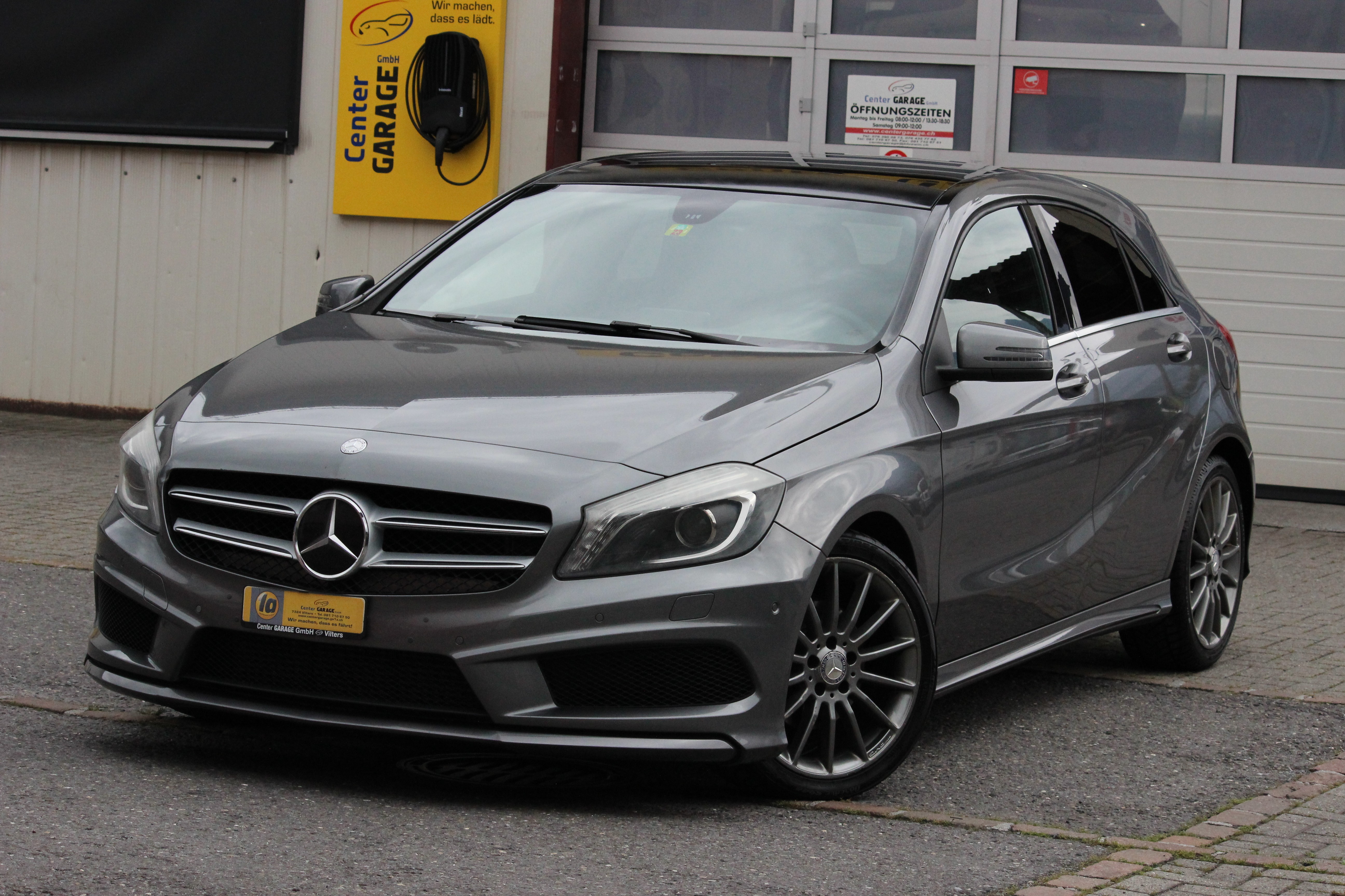 MERCEDES-BENZ A 200 AMG Line