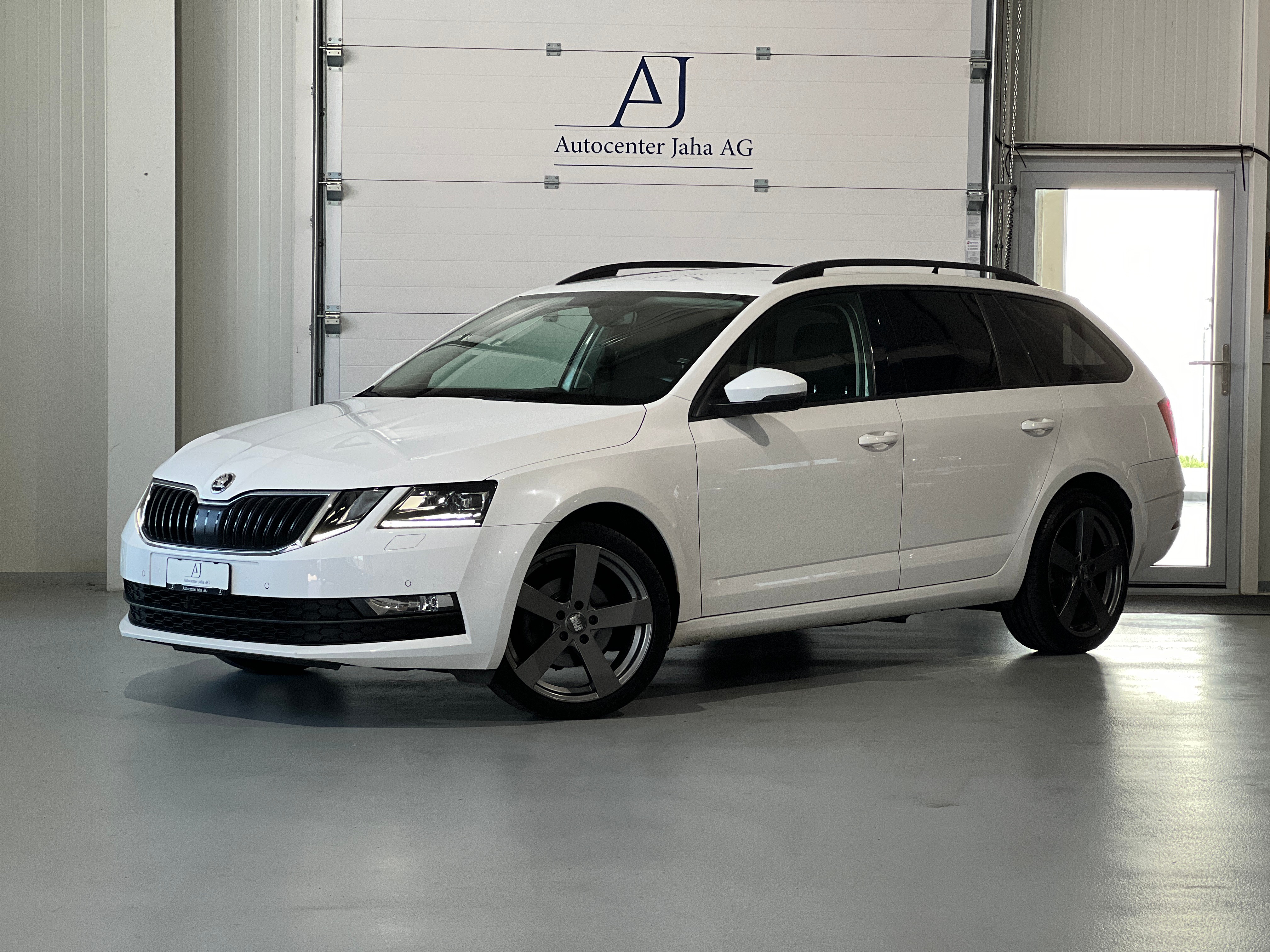 SKODA Octavia Combi 2.0 TDI Ambition 4x4 DSG