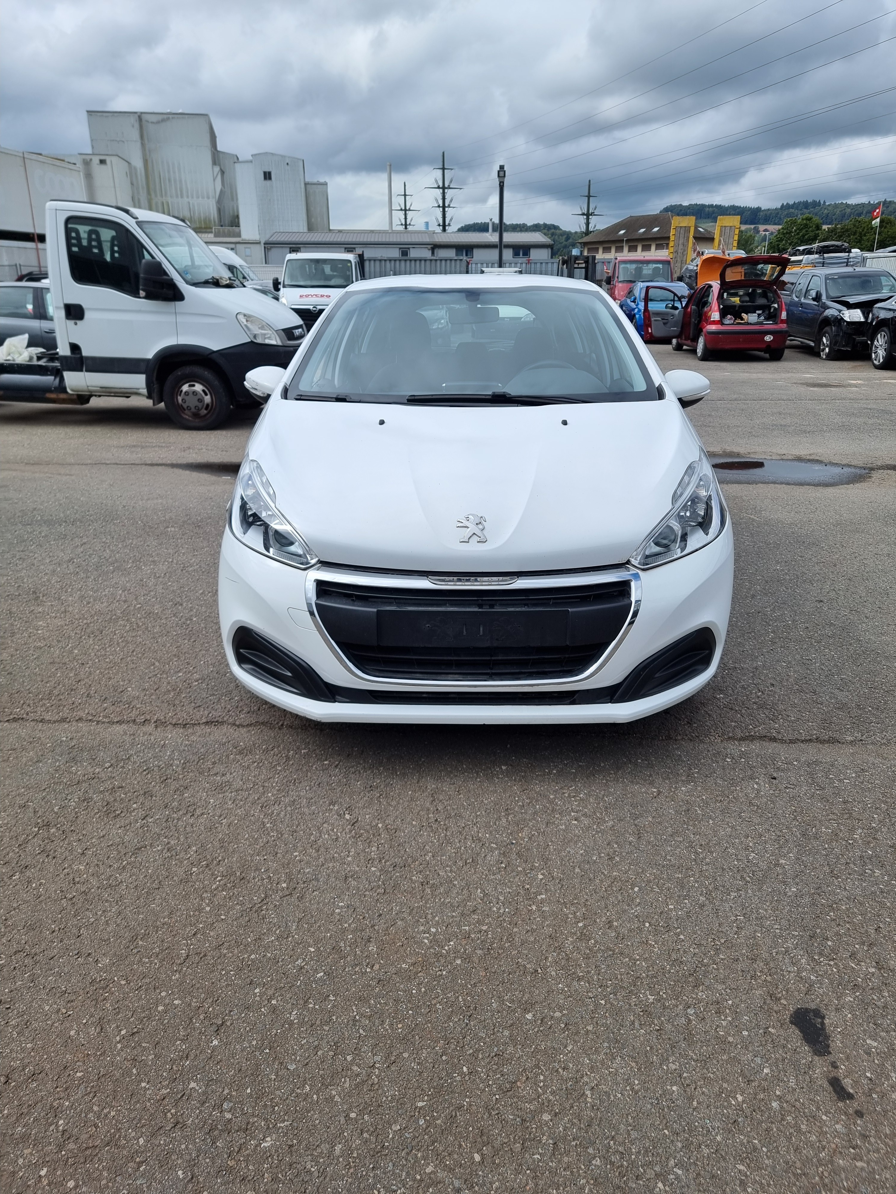 PEUGEOT 208 1.2 PureTech Allure EAT6