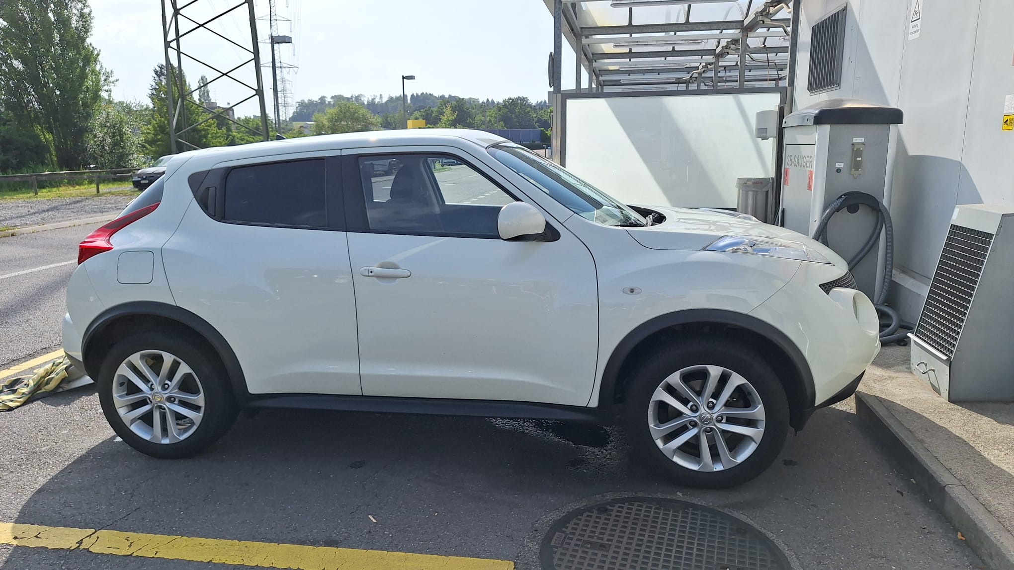 NISSAN Juke 1.6 DIG-T tekna 4x4 Xtronic M-CVT