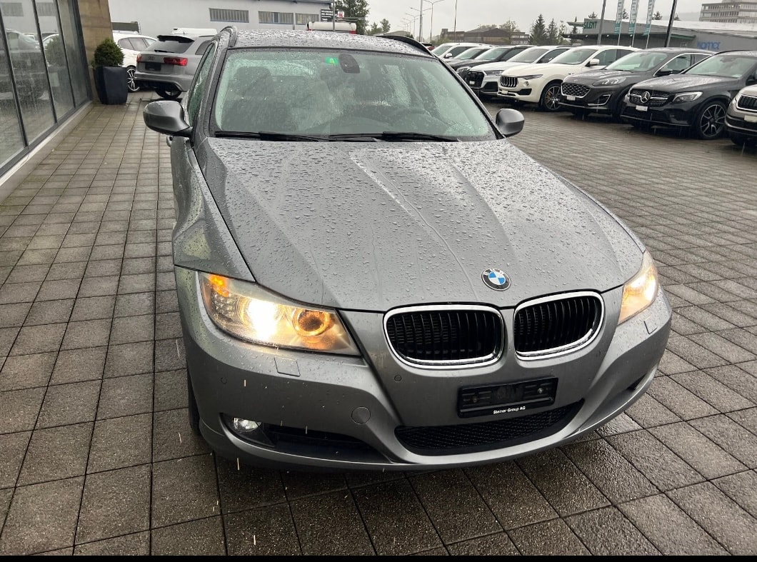 BMW 320d xDrive Touring Steptronic