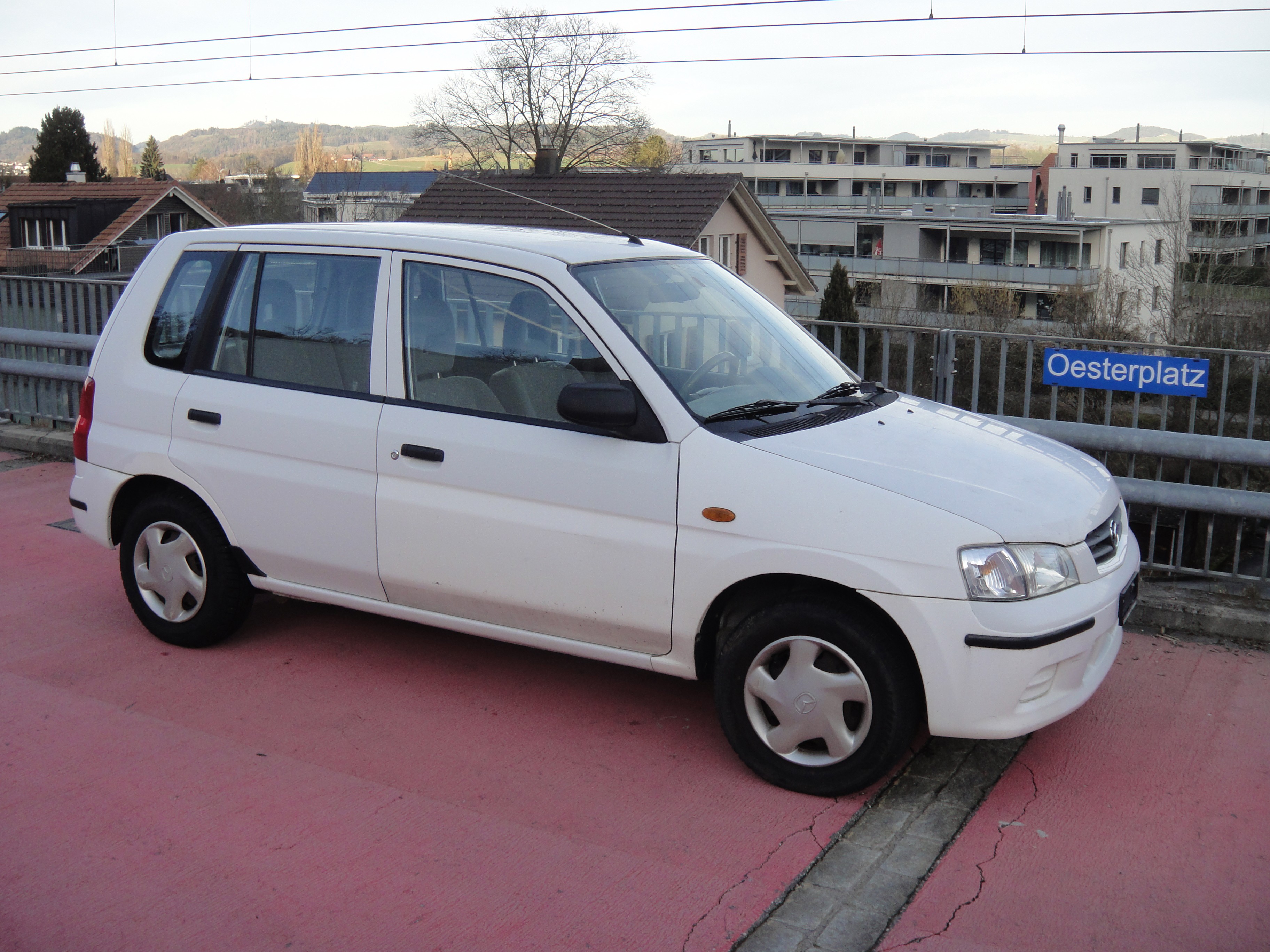 MAZDA Demio 1.3i-16 Youngster