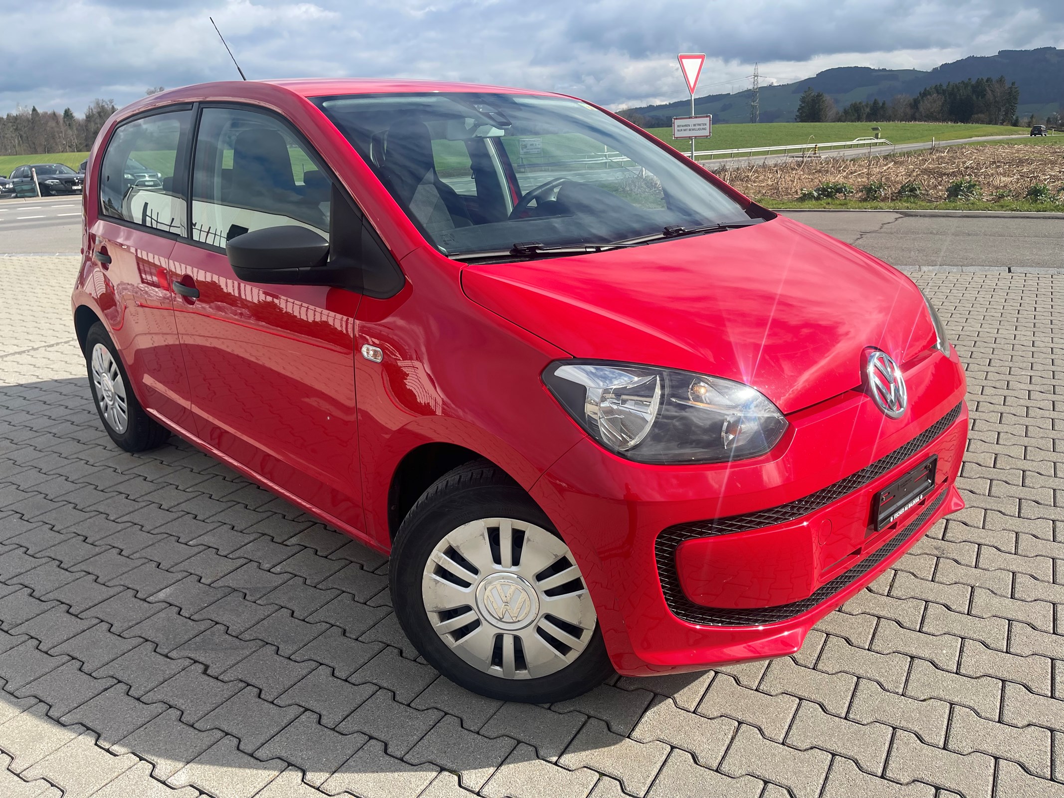 VW Up 1.0 BMT high up