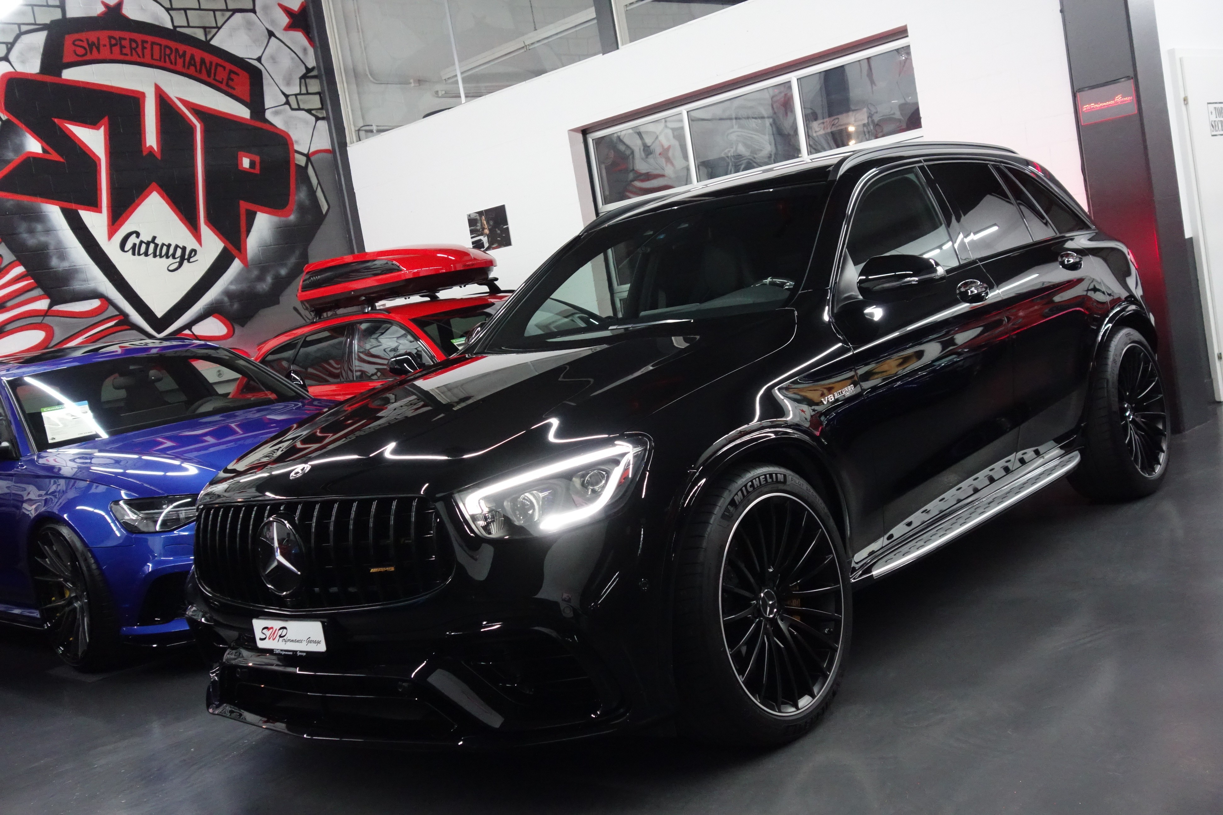 MERCEDES-BENZ GLC 63 S AMG 4MATIC 9G-TRONIC BLACK CH-FZ KERAMIK ON TOP