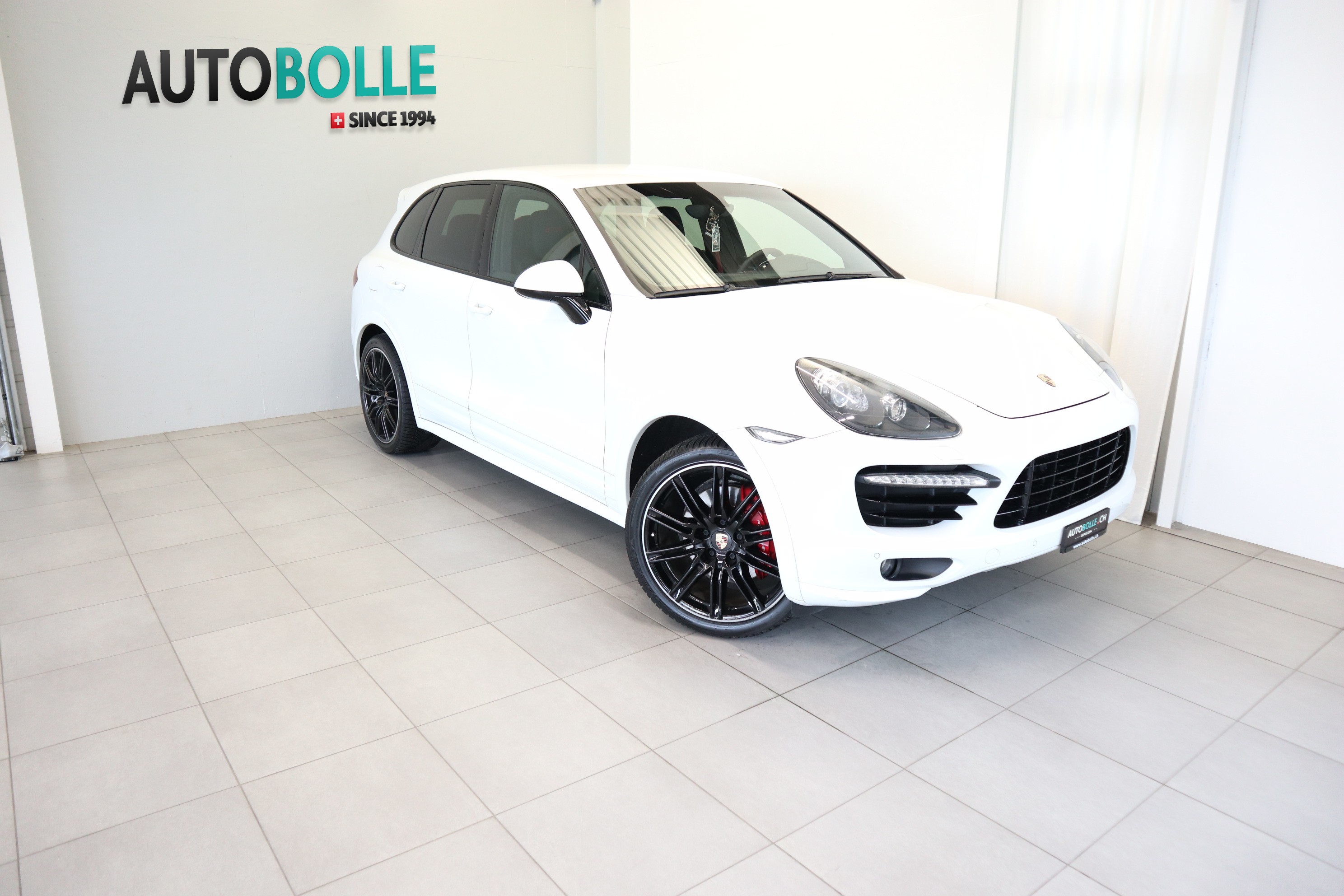 PORSCHE Cayenne GTS