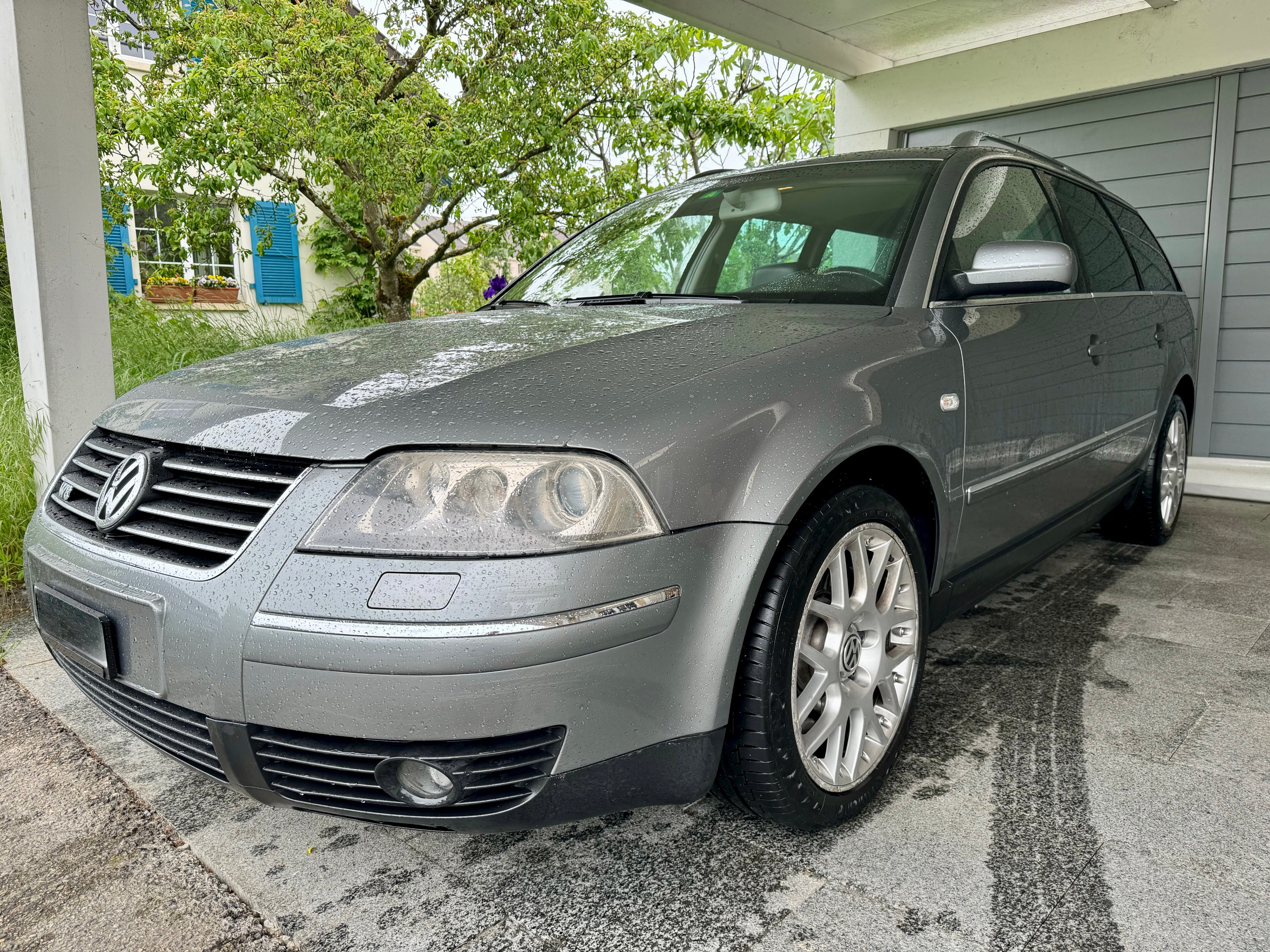 VW Passat Variant 4.0 W8 4Motion Highline