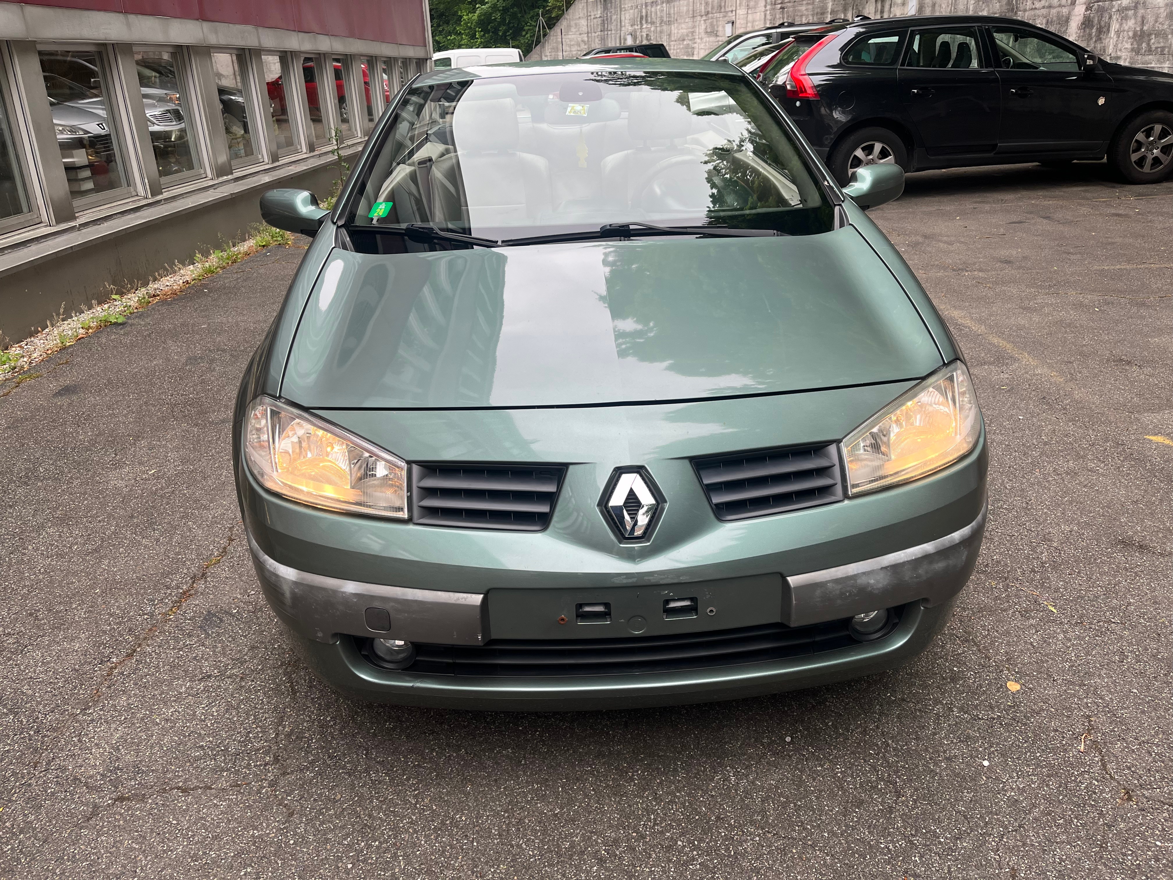 RENAULT Mégane C-C 2.0 16V Privilège Luxe