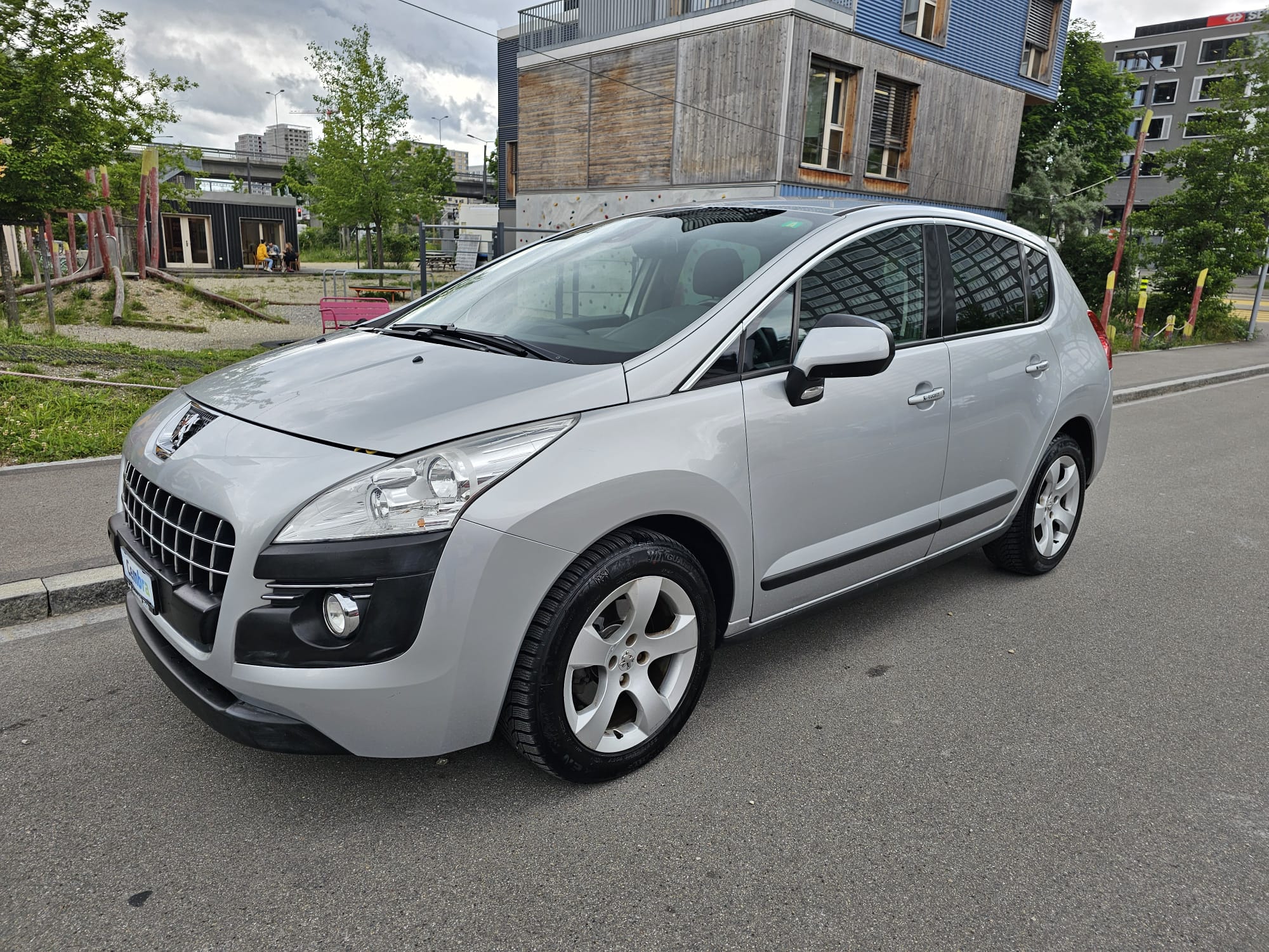 PEUGEOT 3008 1.6 16V T Sport