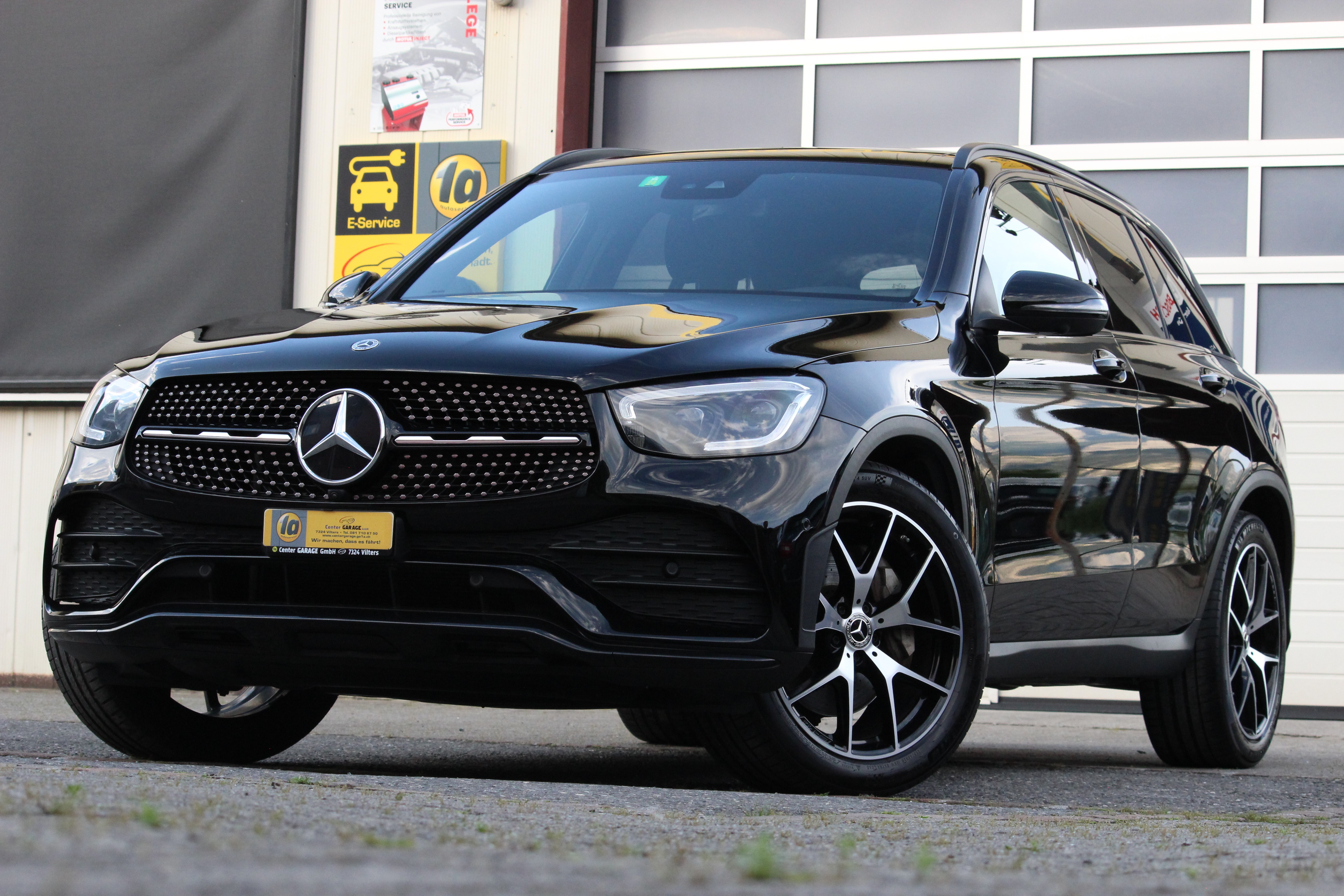 MERCEDES-BENZ GLC 220 d AMG Line 4Matic 9G-Tronic