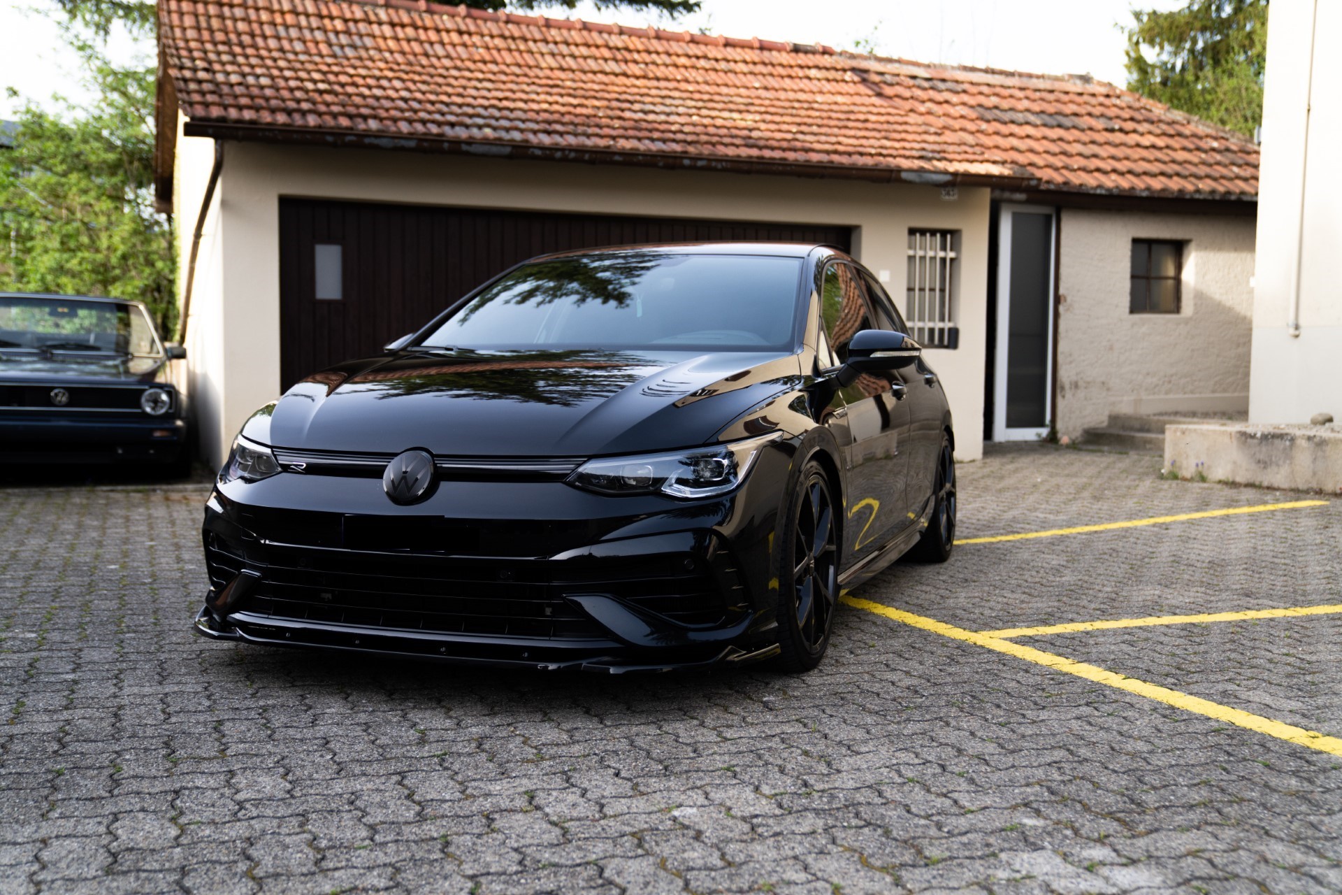 VW Golf 2.0 TSI R DSG 4Motion