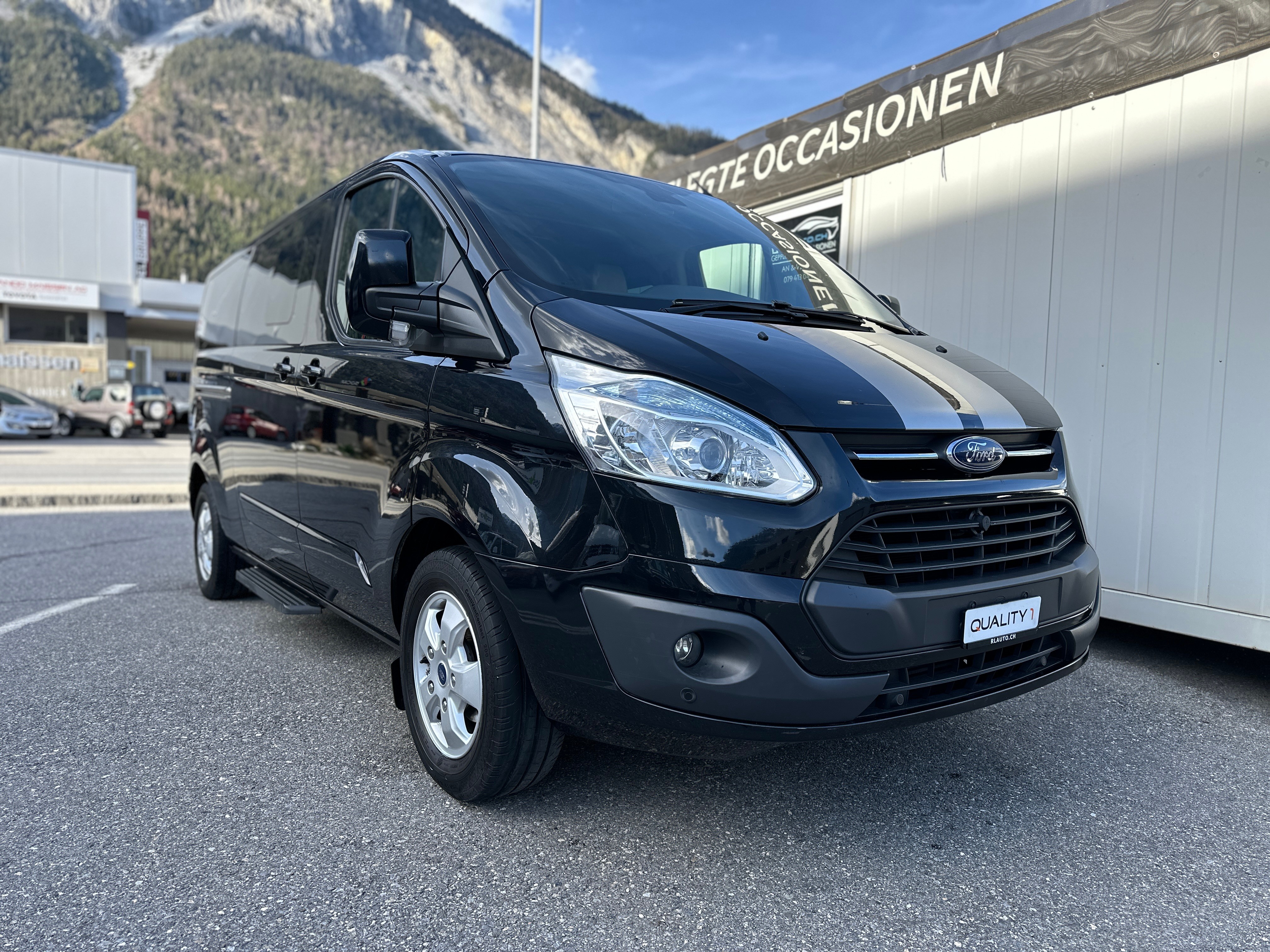 FORD Tourneo Custom 300 L2H1 Titanium