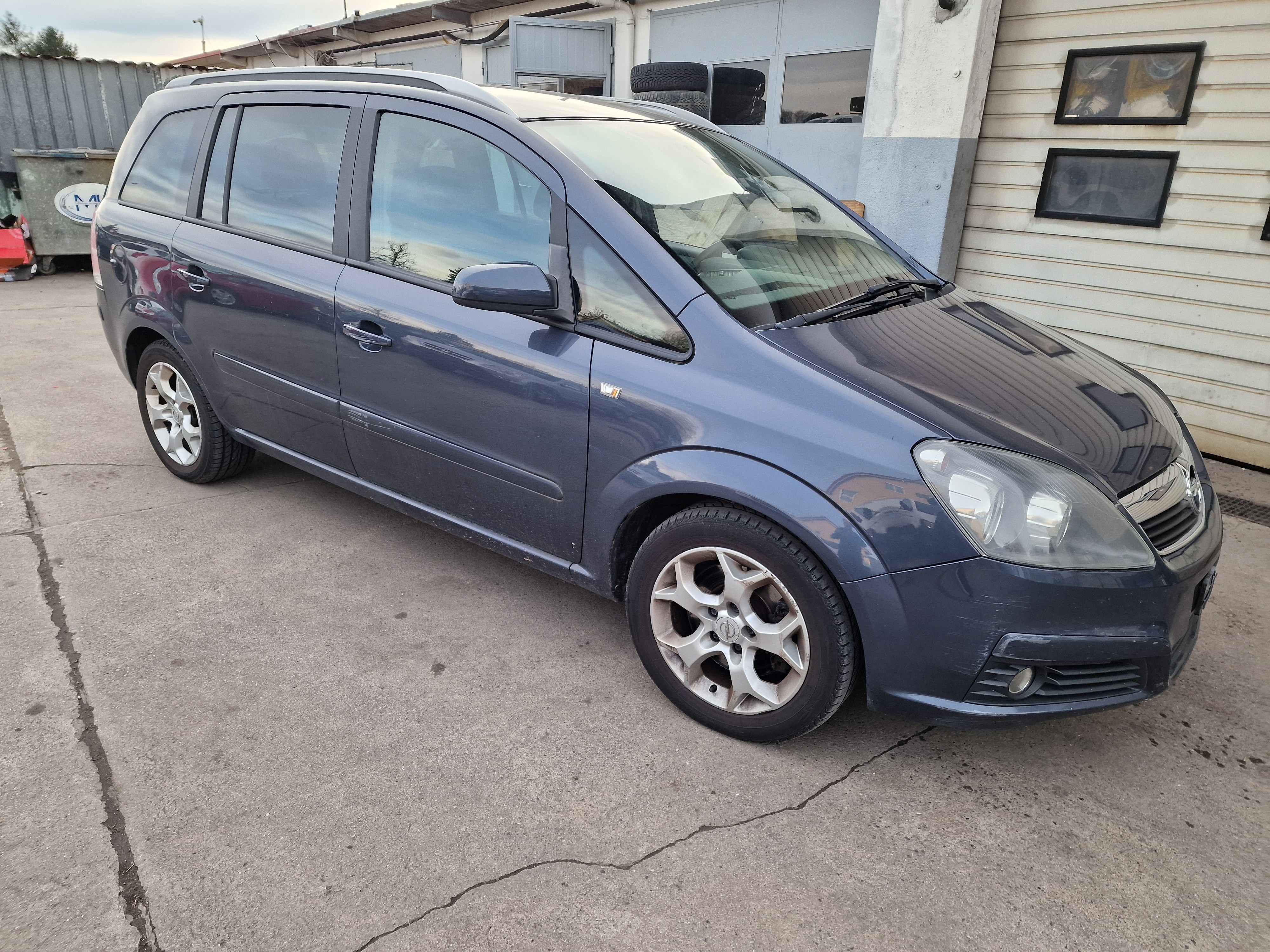 OPEL Zafira 1.9 CDTI Enjoy Automatic