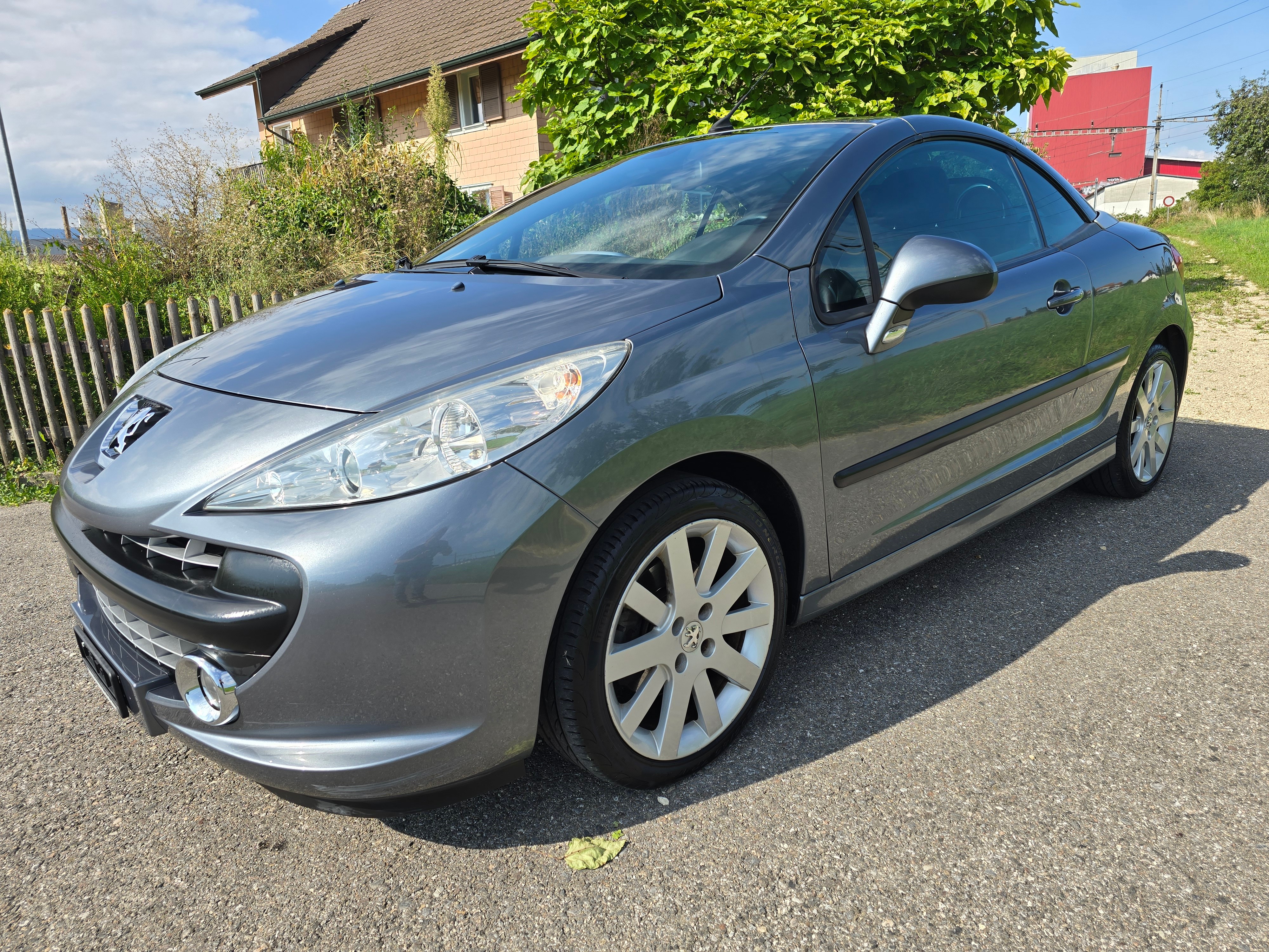 PEUGEOT 207 CC 1.6 16V Turbo Platinium Edition