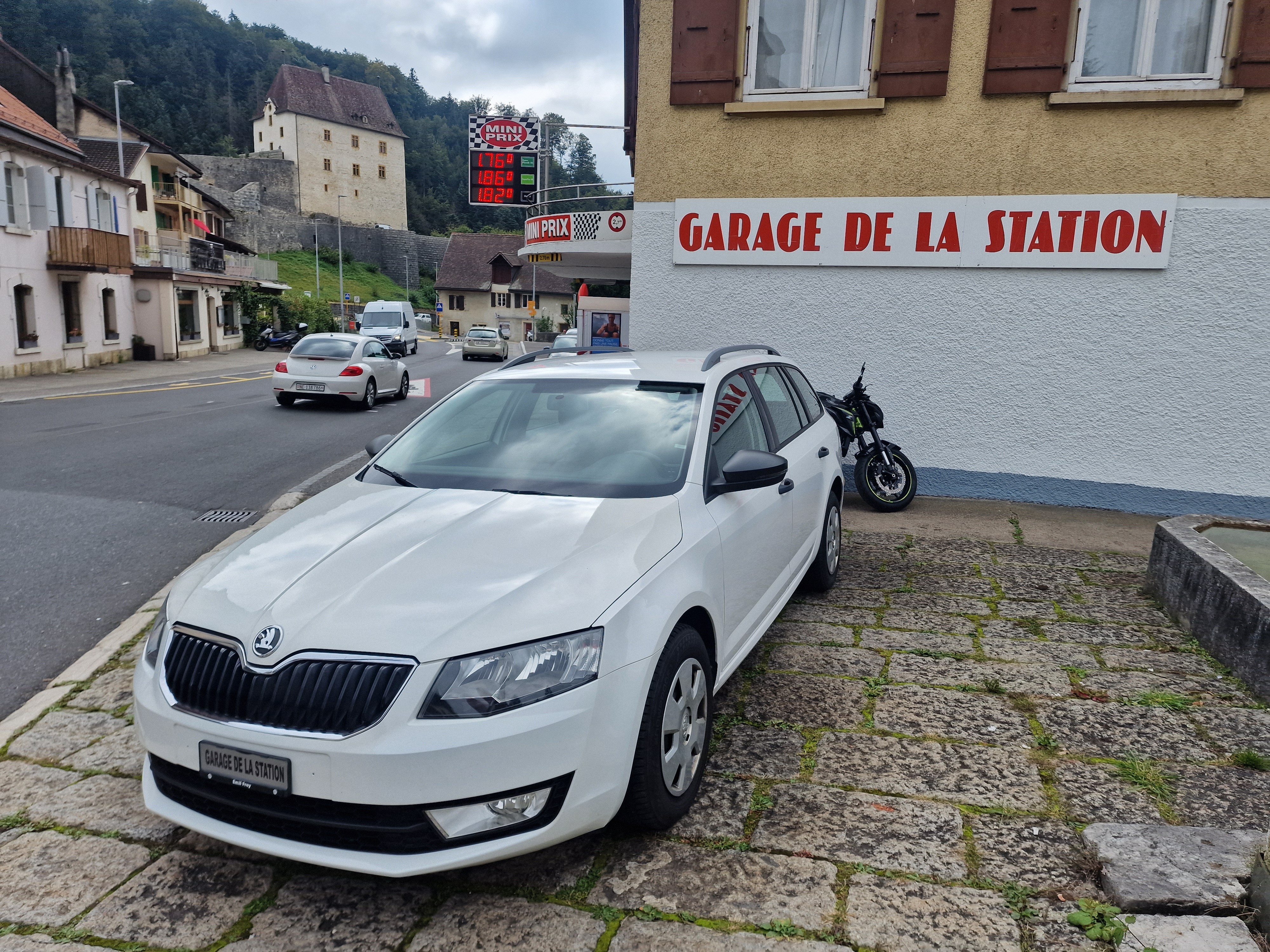 SKODA Octavia Combi 1.6 TDI Active