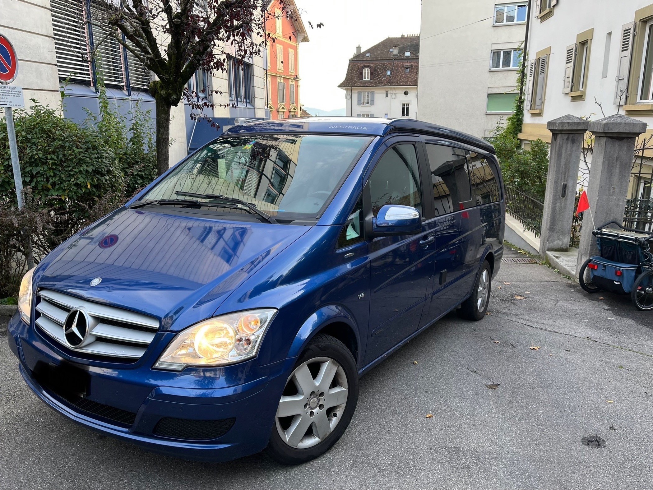 MERCEDES-BENZ Marco Polo