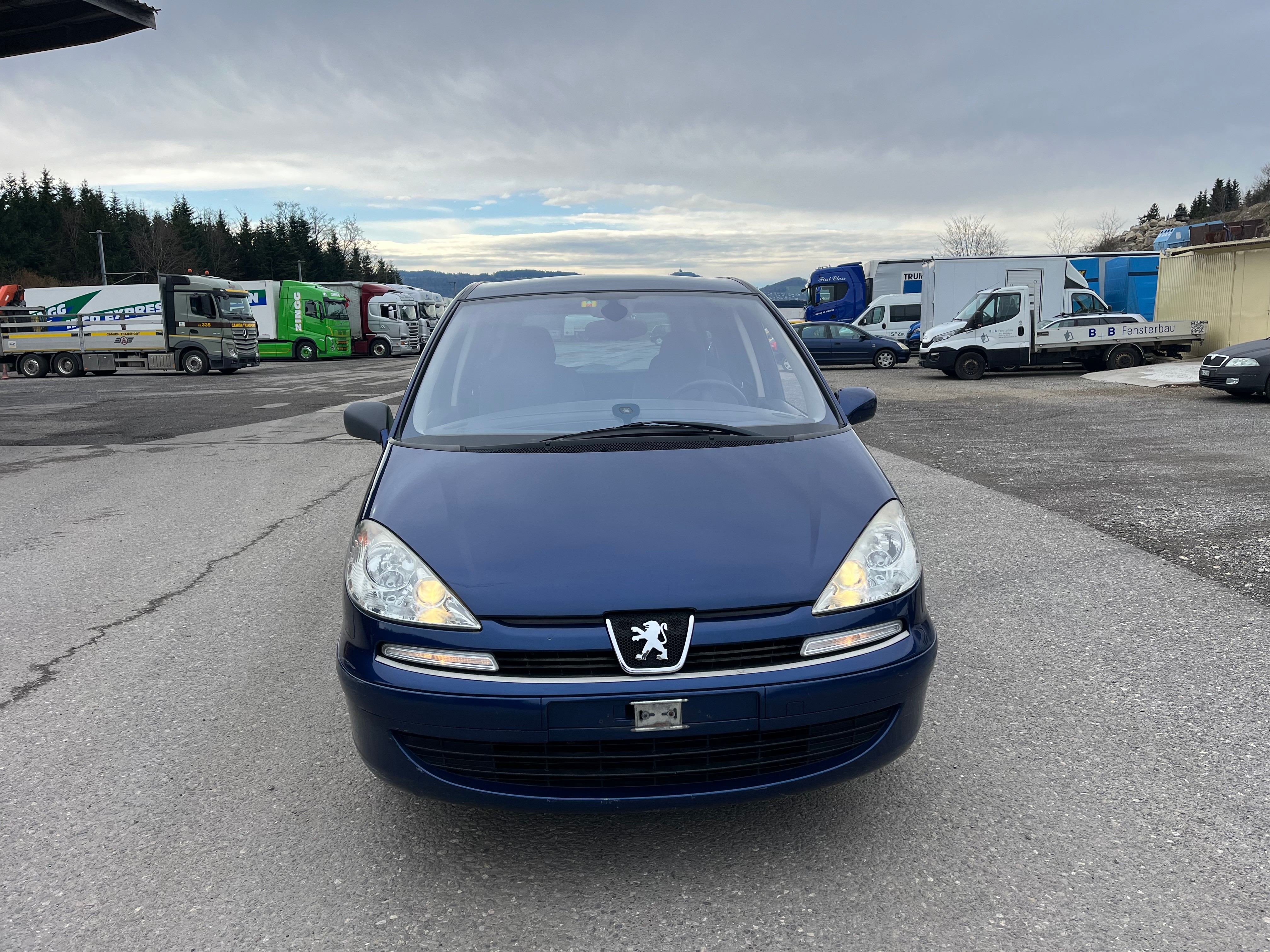 PEUGEOT 807 2.0 16V Dynamic