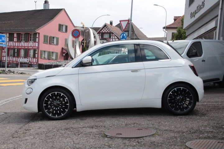 FIAT 500 Cabrio La Prima by Bocelli Top