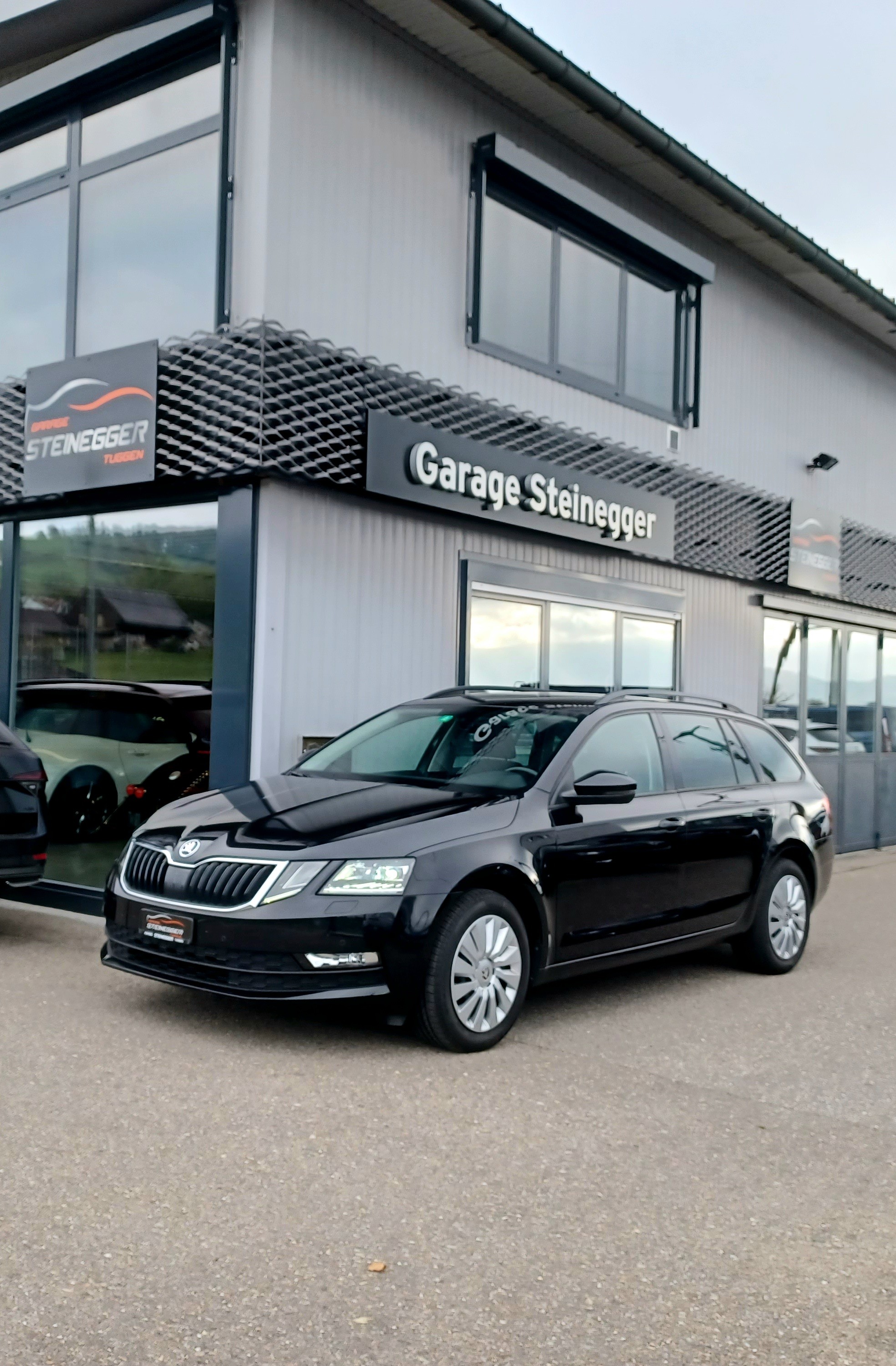 SKODA Octavia Combi 1.6 TDI Ambition DSG