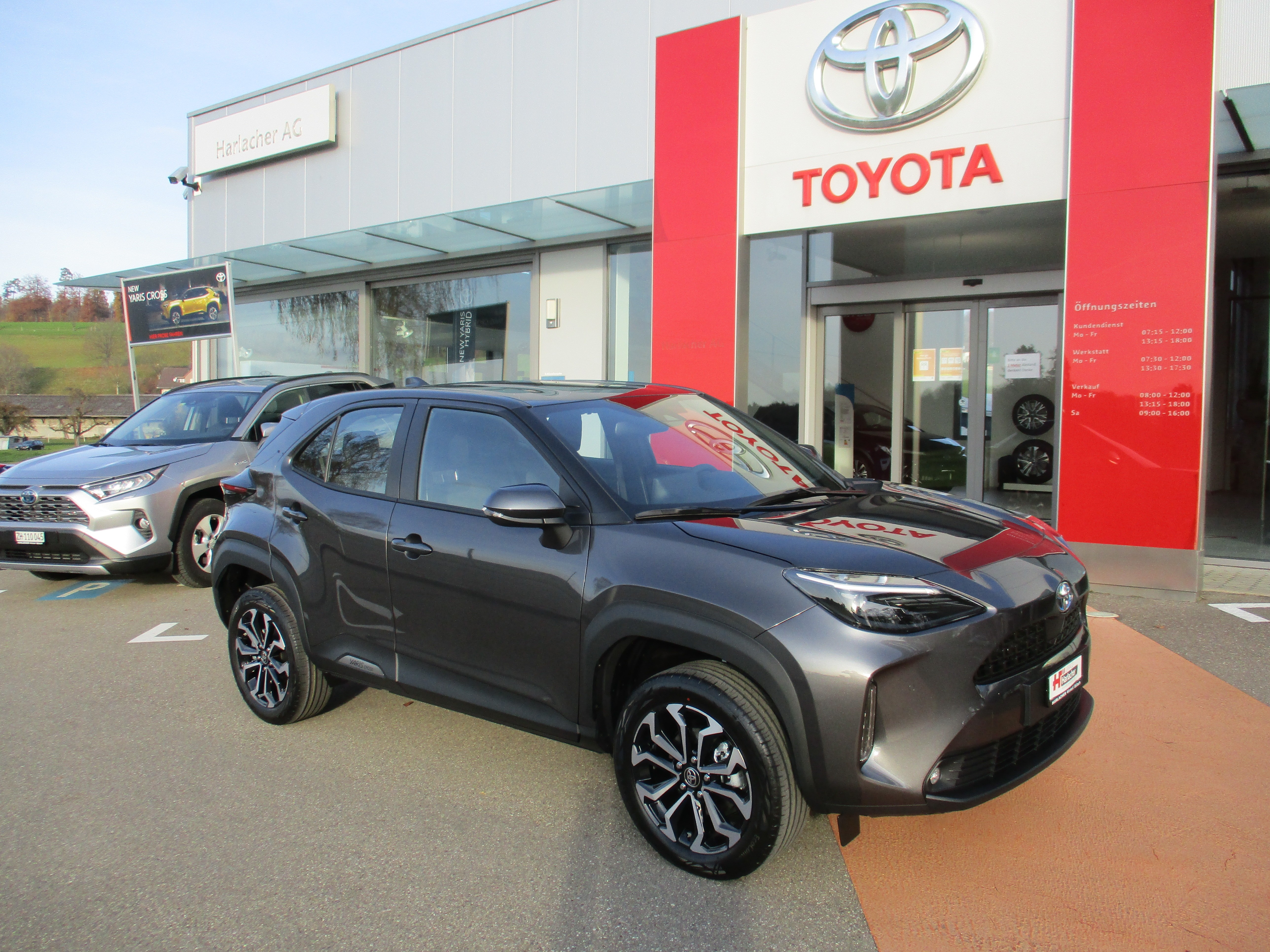 TOYOTA Yaris Cross 1.5 Trend e-CVT AWDi