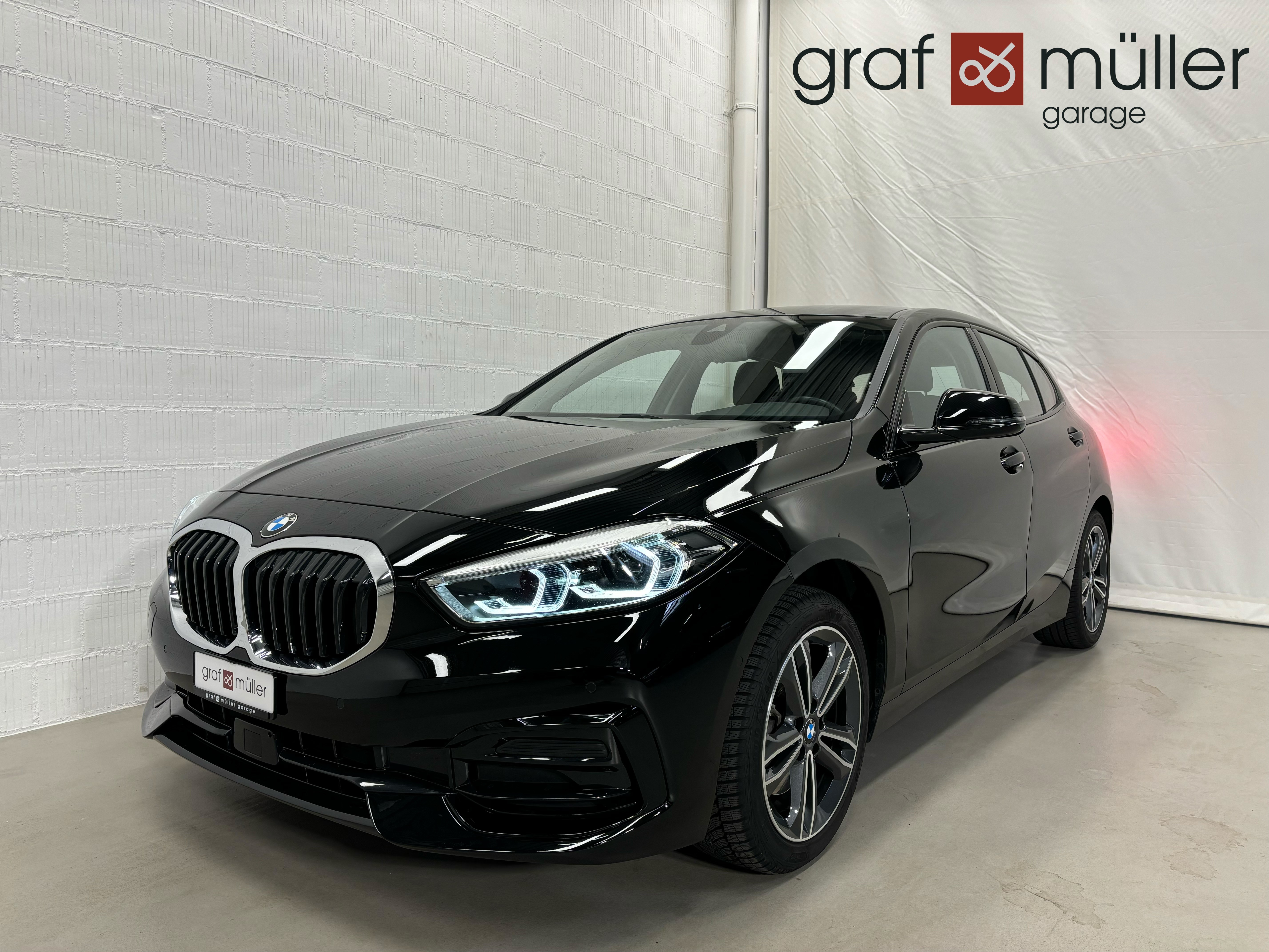 BMW 118i Sport Line Steptronic