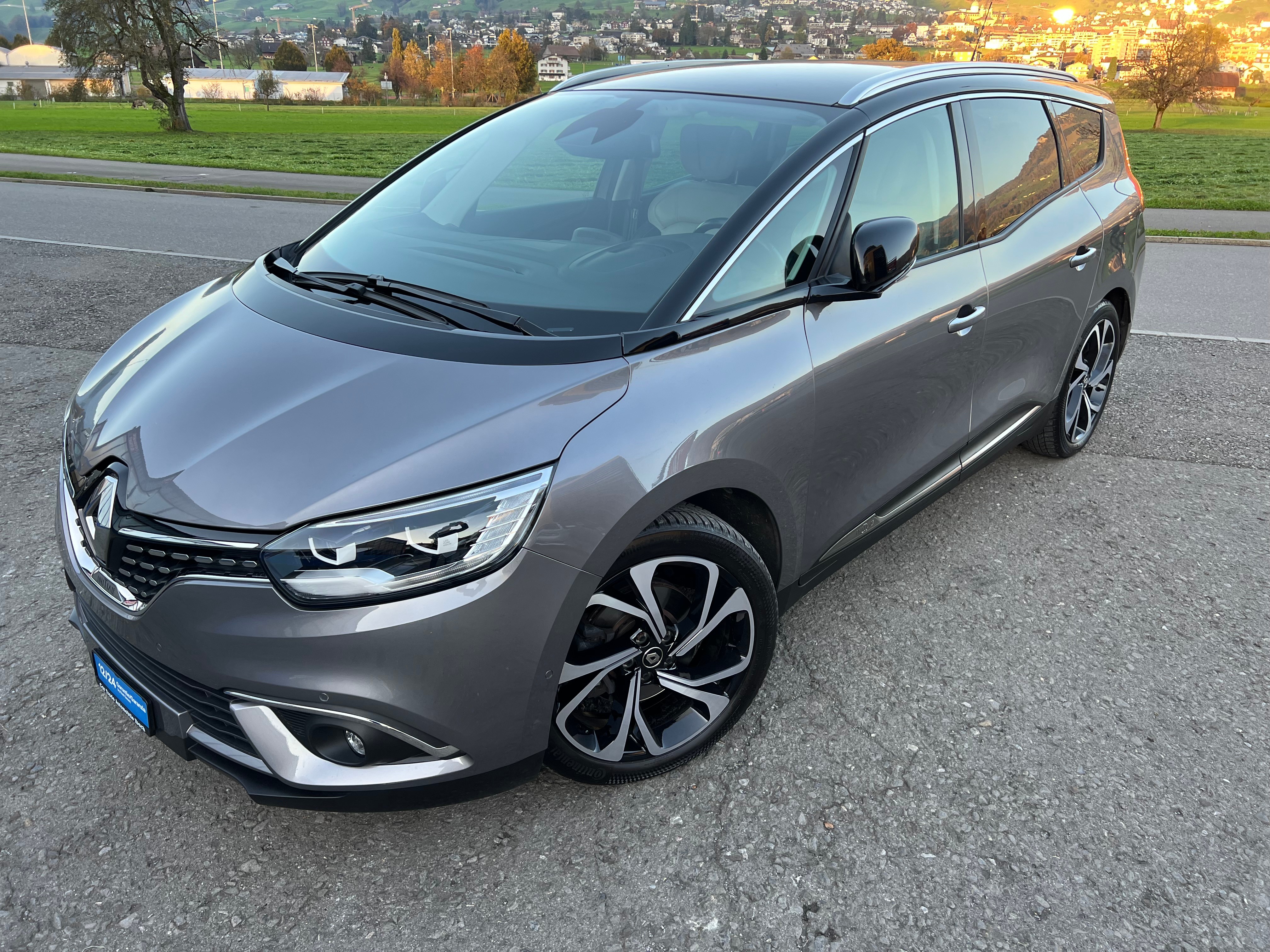 RENAULT Grand Scénic 1.6 dCi Initiale Paris EDC