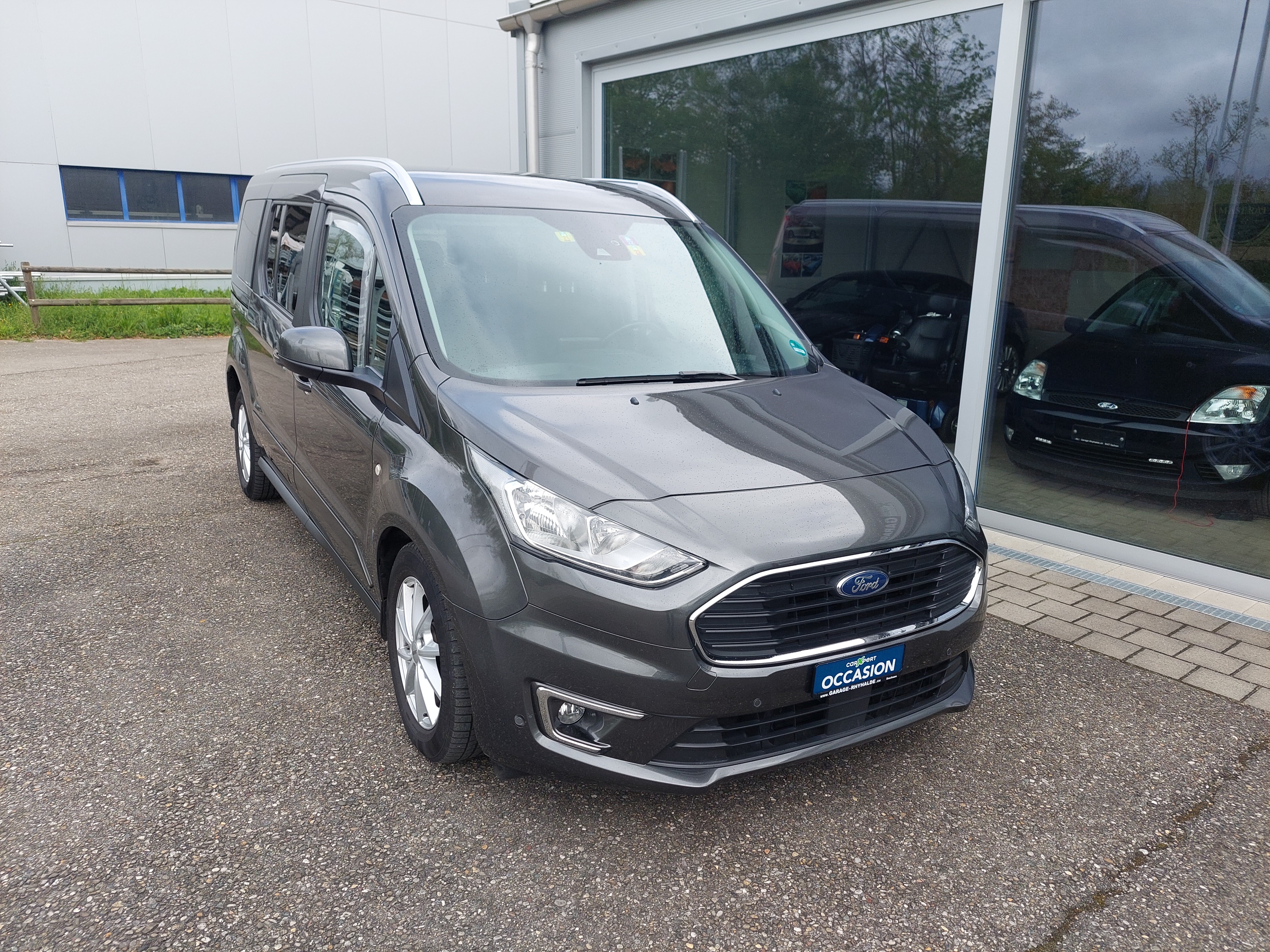 FORD Grand Tourneo Connect 1.5 EcoBlue Titanium Automat