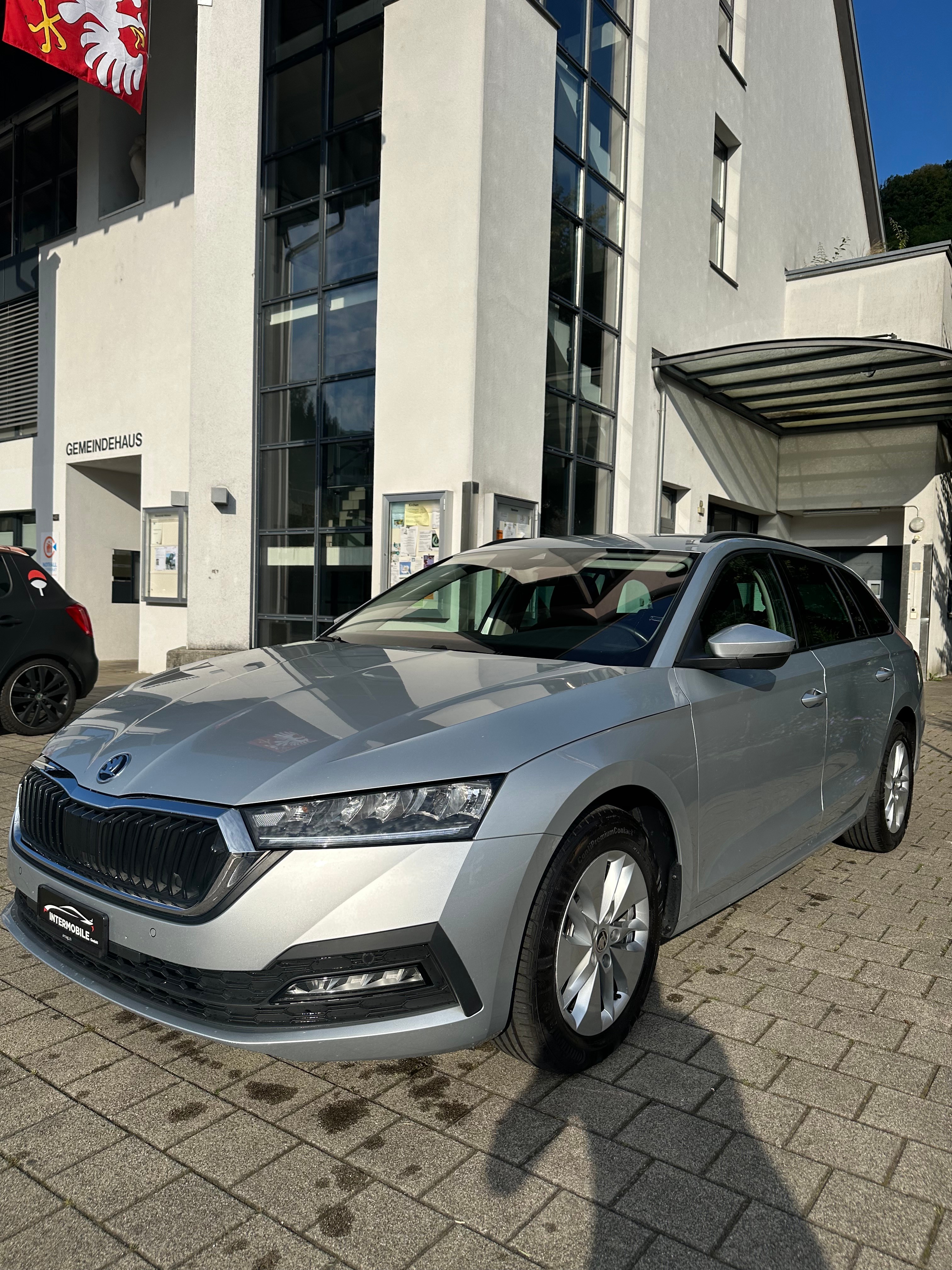 SKODA Octavia Combi 2.0 TDI DSG Ambition 4x4