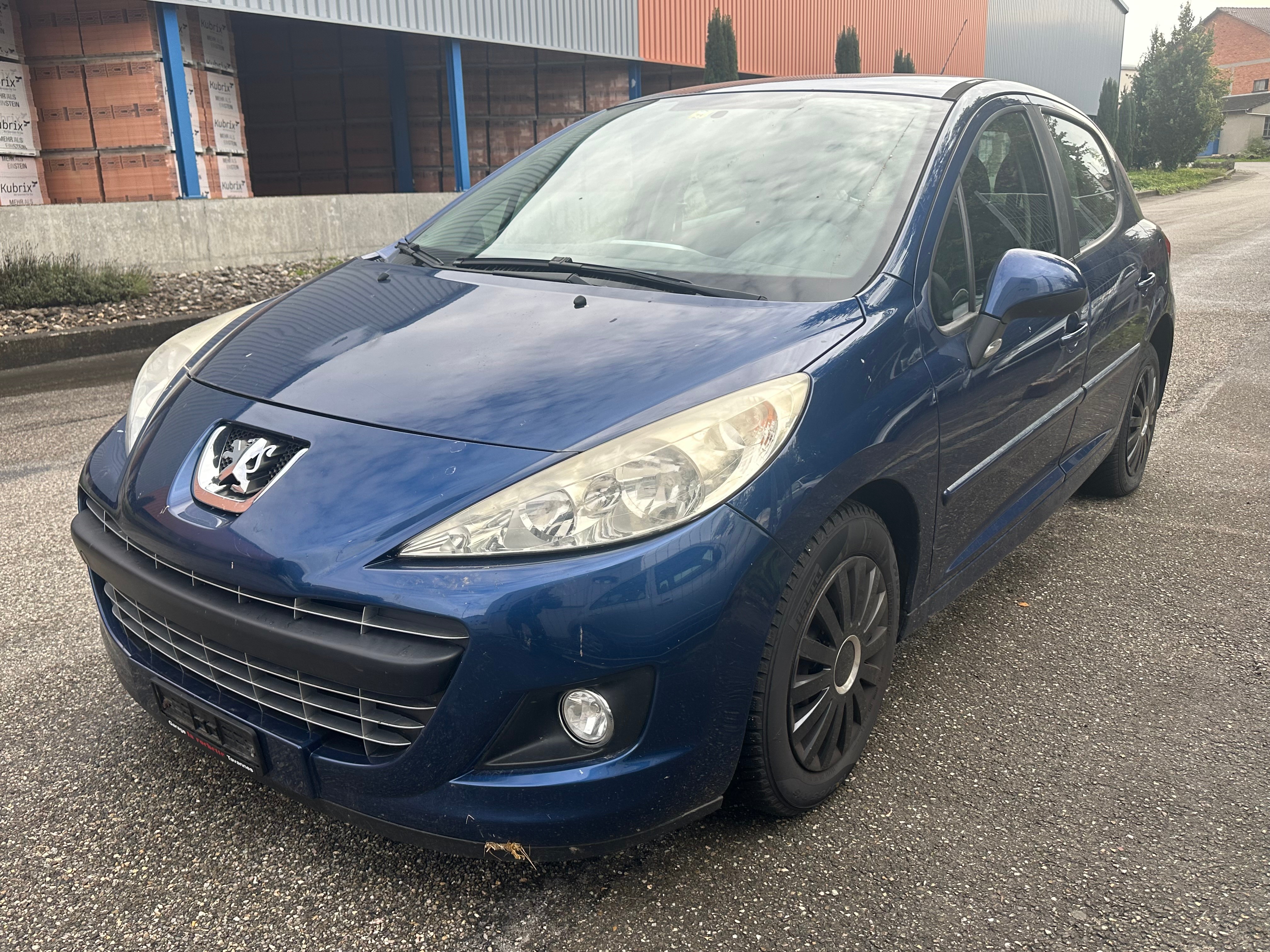 PEUGEOT 207 1.4 16V Active