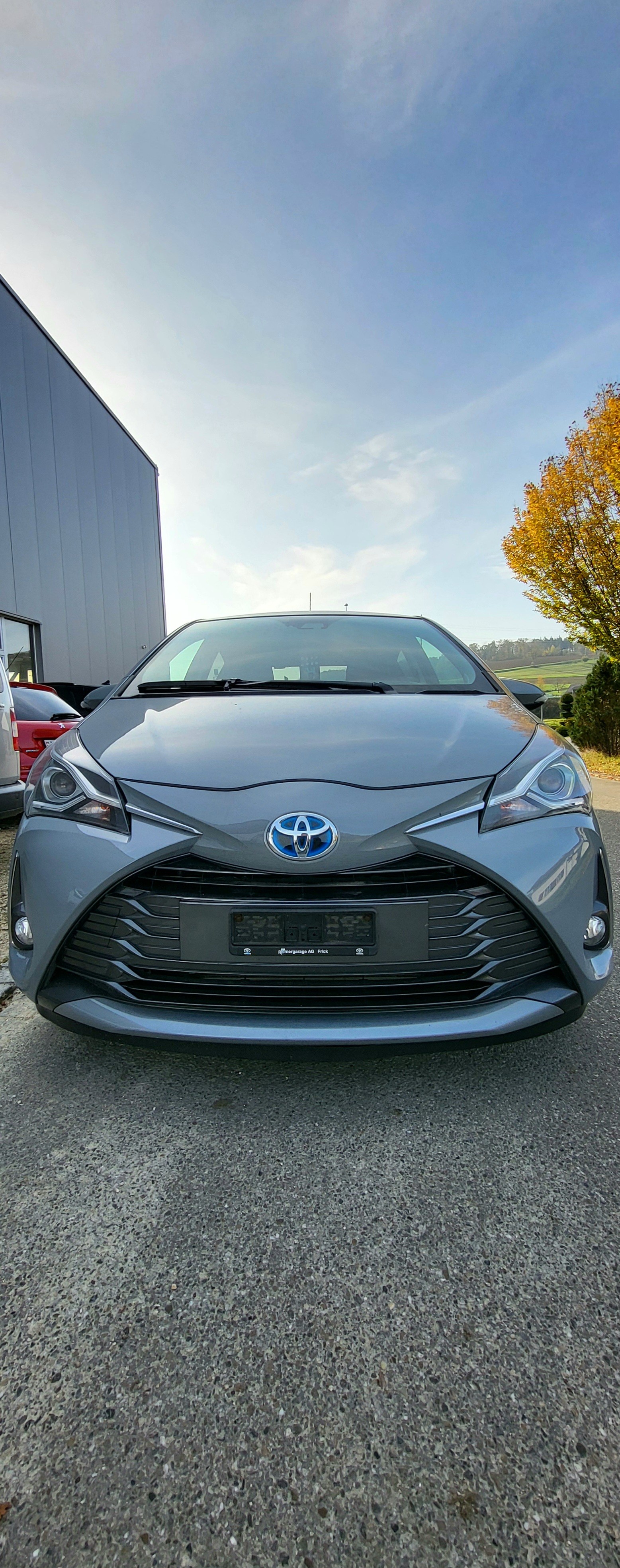 TOYOTA Yaris 1.5 VVT-i Hybrid Trend e-CVT