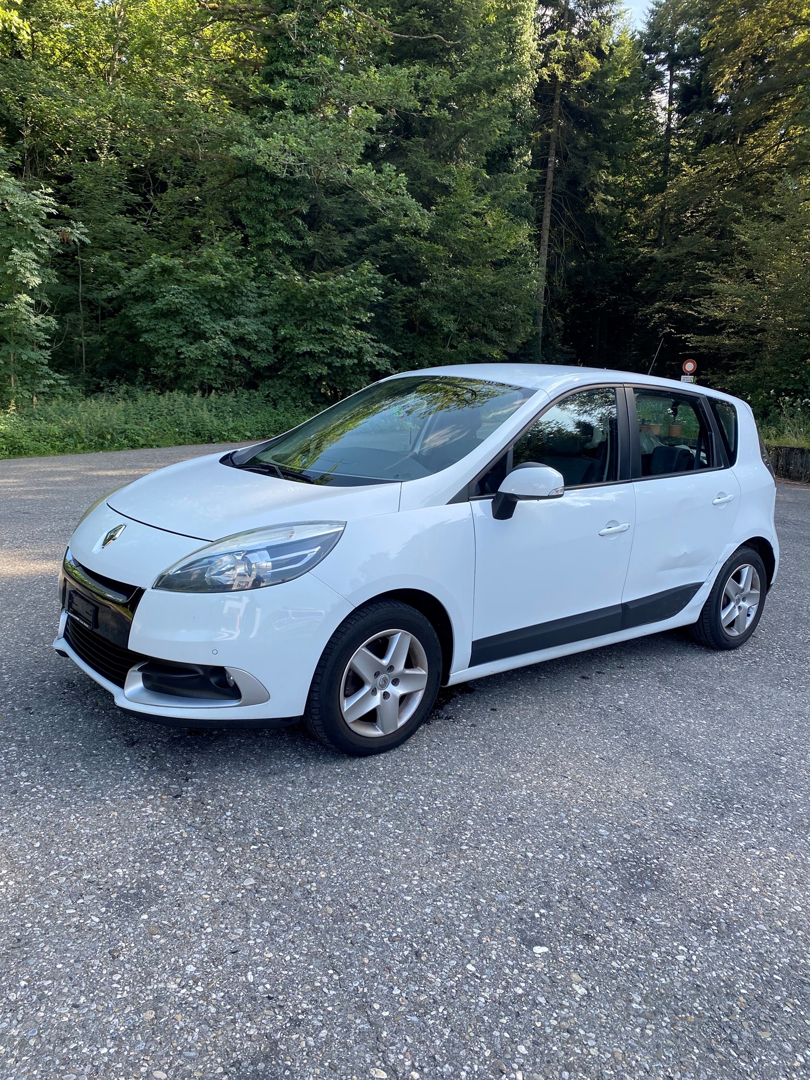 RENAULT Scénic 1.5 dCi Dynamique EDC