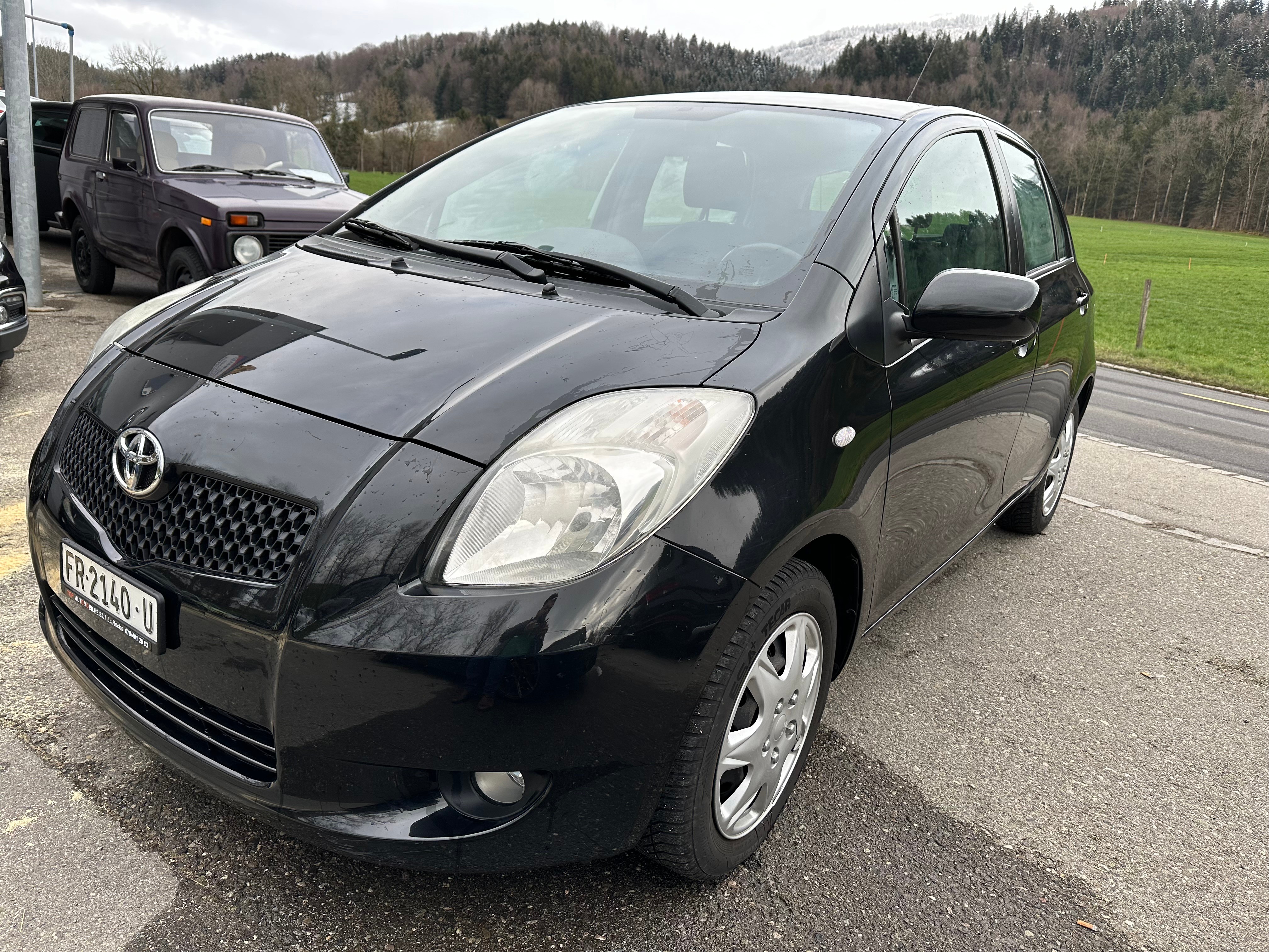 TOYOTA Yaris 1.3 Linea Luna