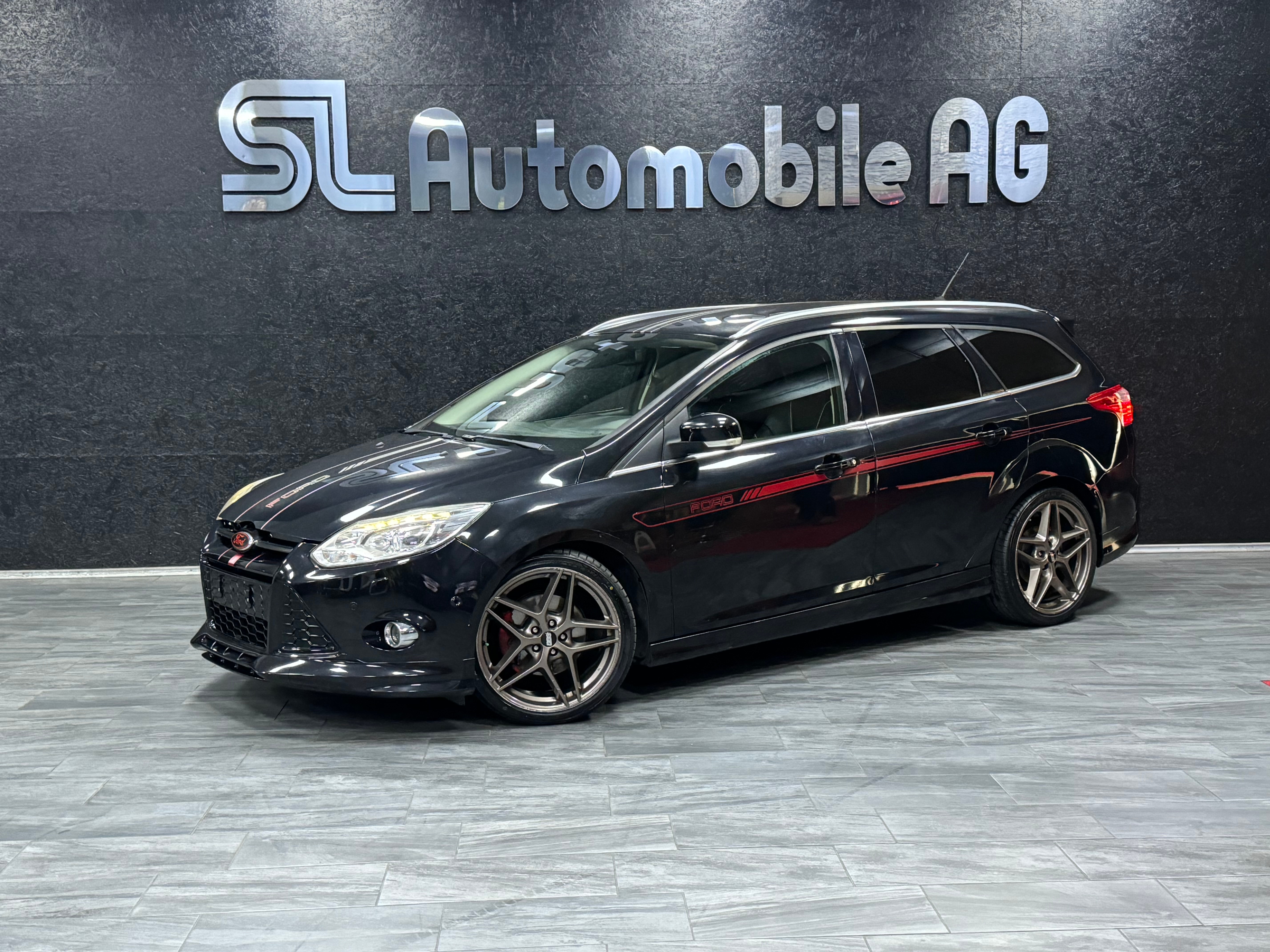 FORD Focus 1.6 SCTi Titanium