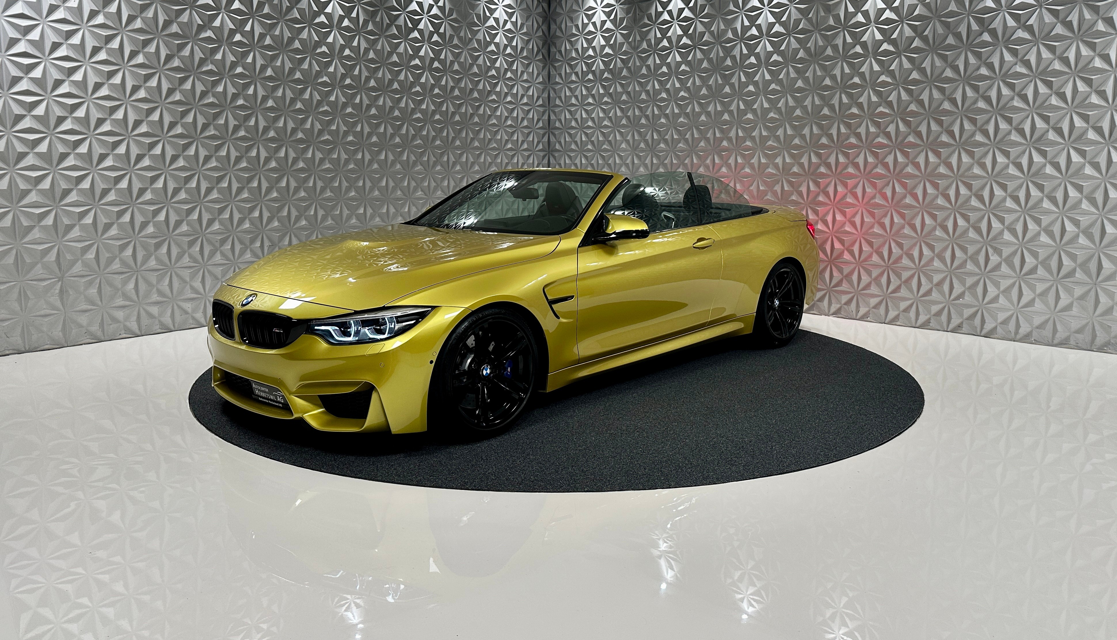 BMW M4 Cabriolet Drivelogic M Competition