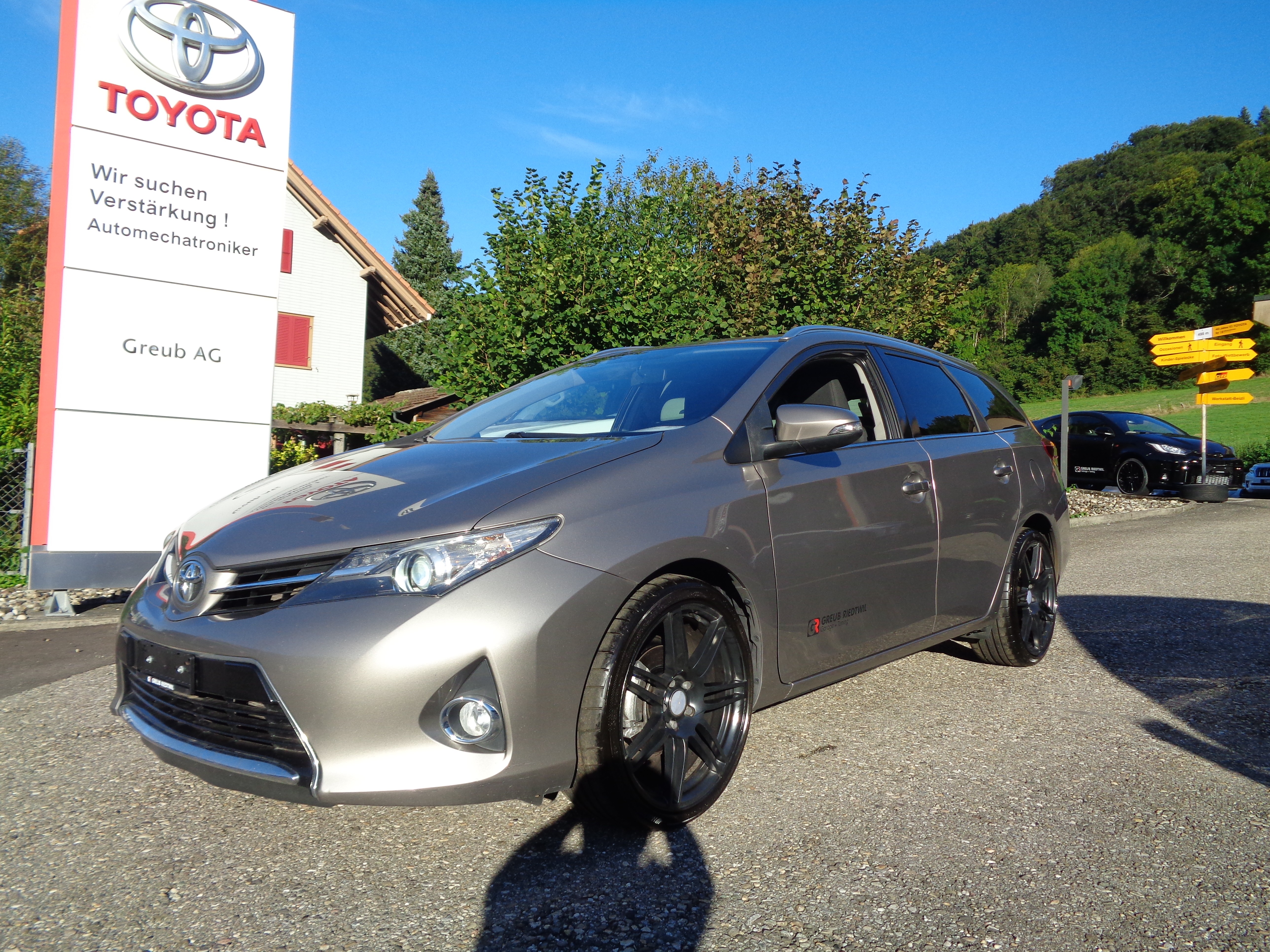 TOYOTA Auris Touring Sports 1.6 Luna