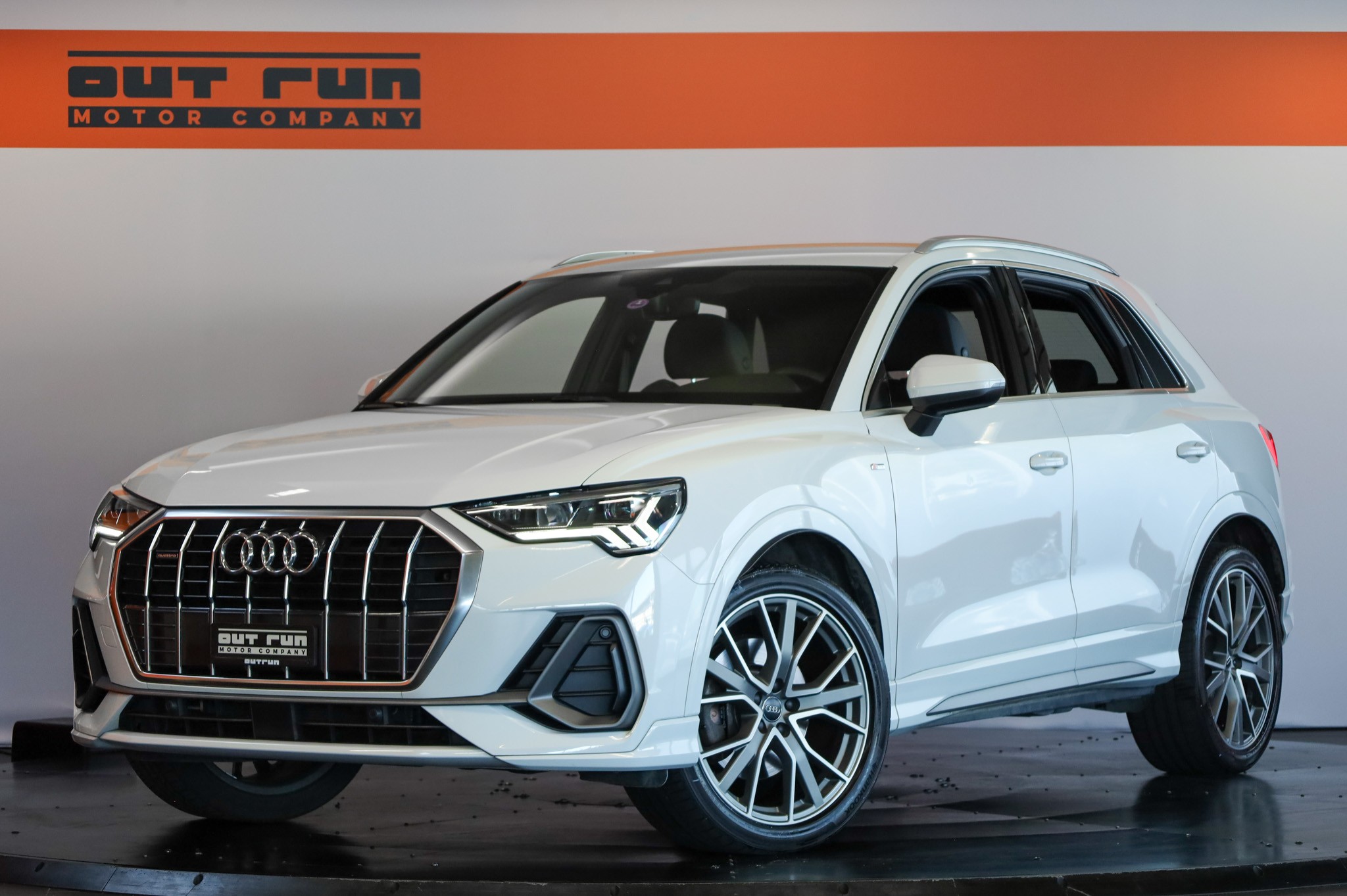 AUDI Q3 40 TFSI S line quattro S-tronic