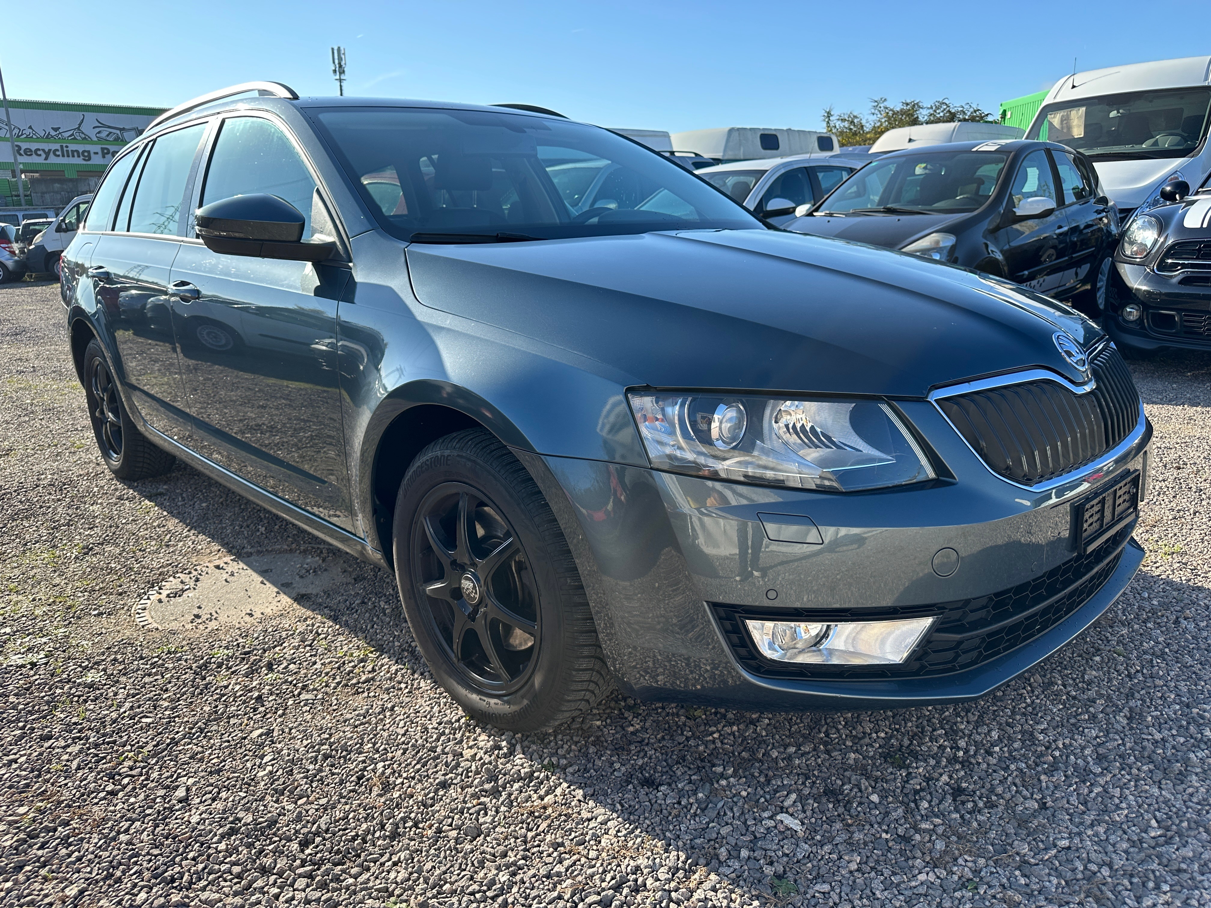 SKODA Octavia Combi 2.0 TDI Elegance 4x4 DSG